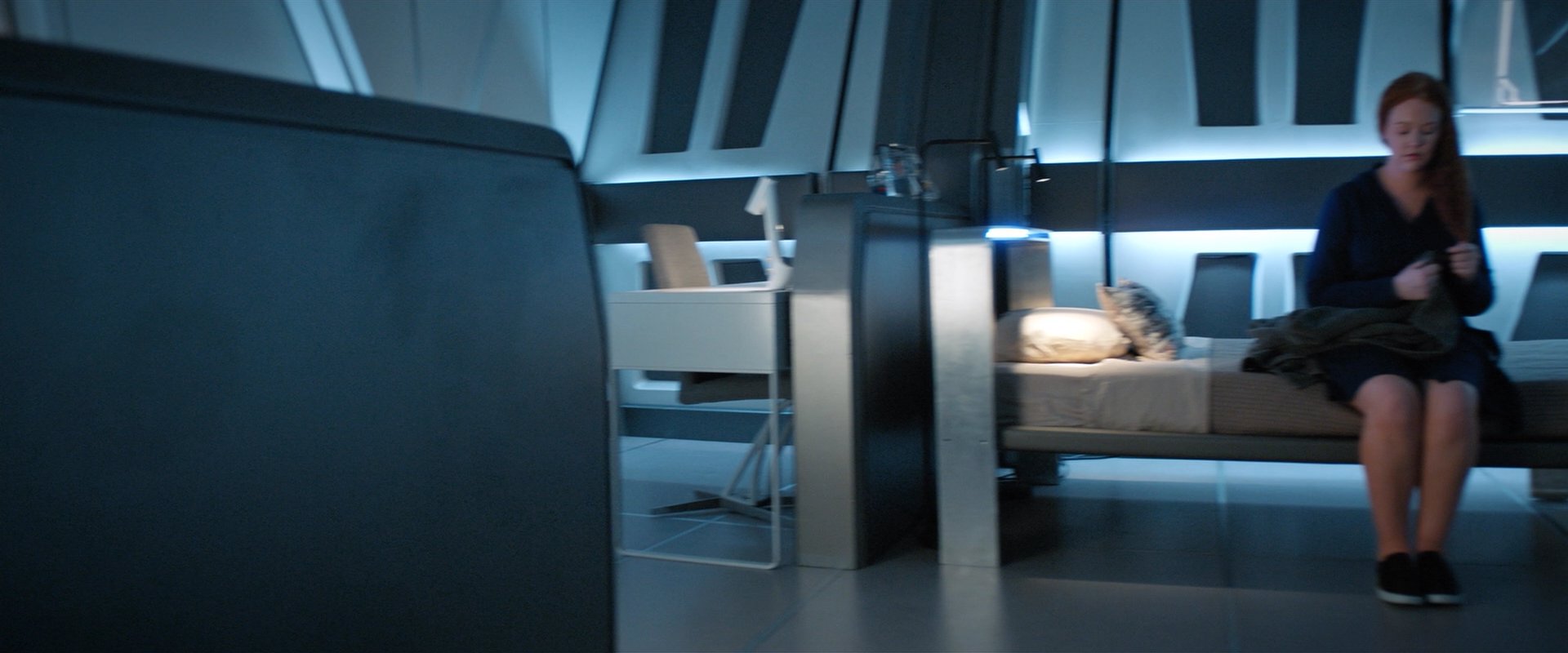 extant_StarTrekDiscovery_2x05-SaintsOfImperfection_05926.jpg