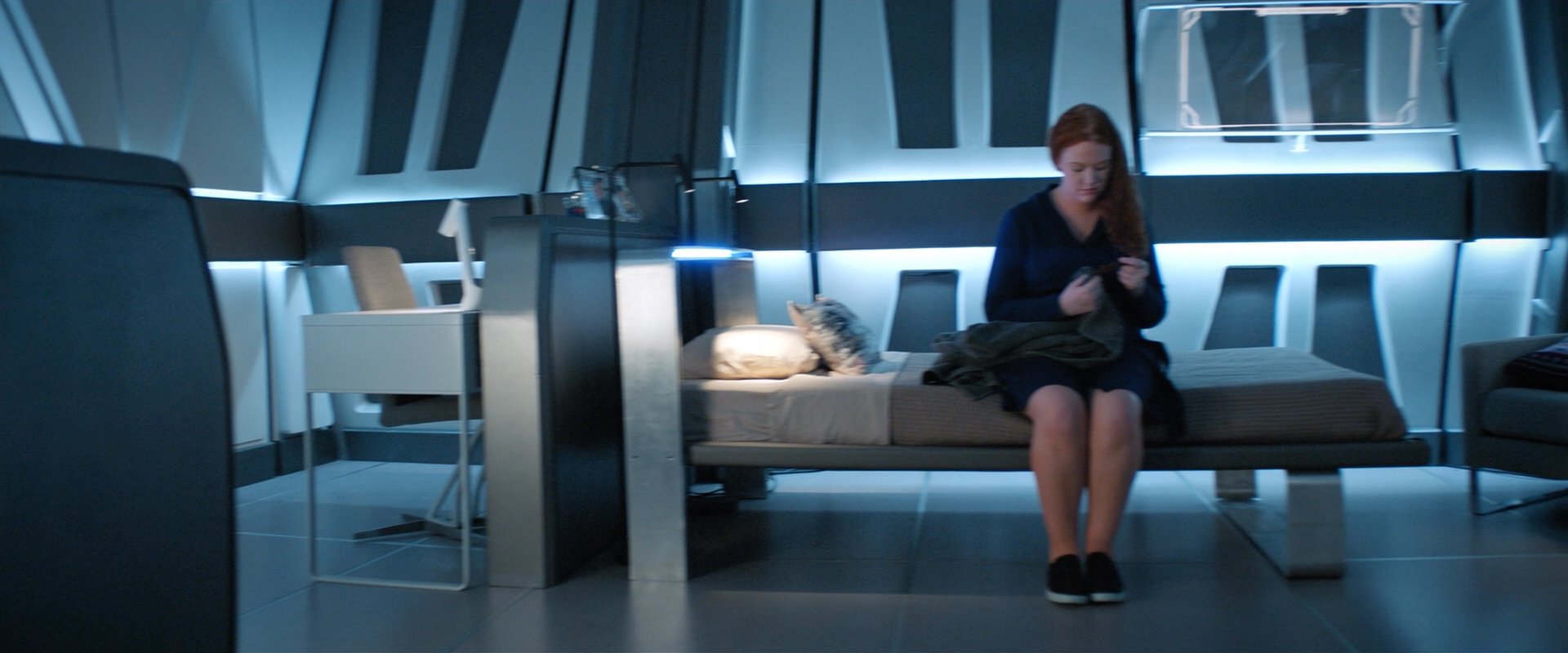 extant_StarTrekDiscovery_2x05-SaintsOfImperfection_05929.jpg
