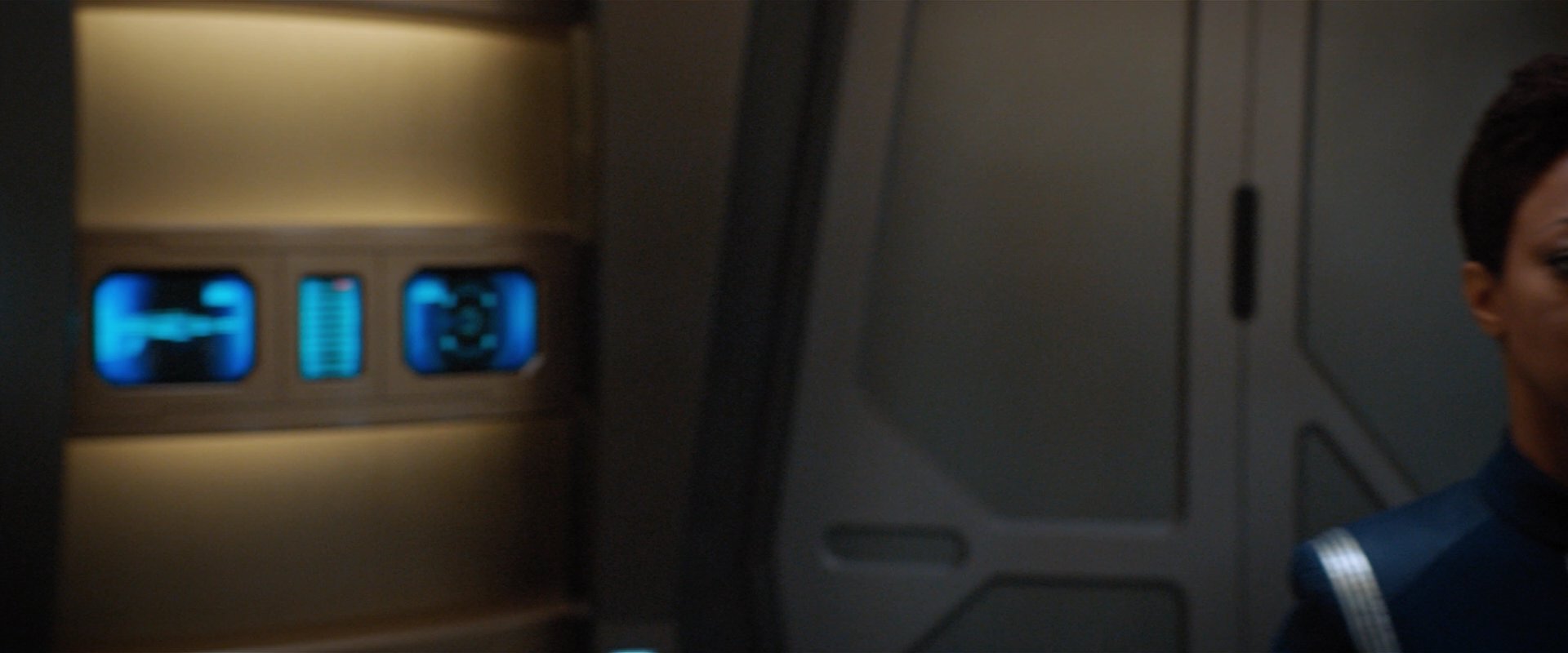 extant_StarTrekDiscovery_2x05-SaintsOfImperfection_05994.jpg