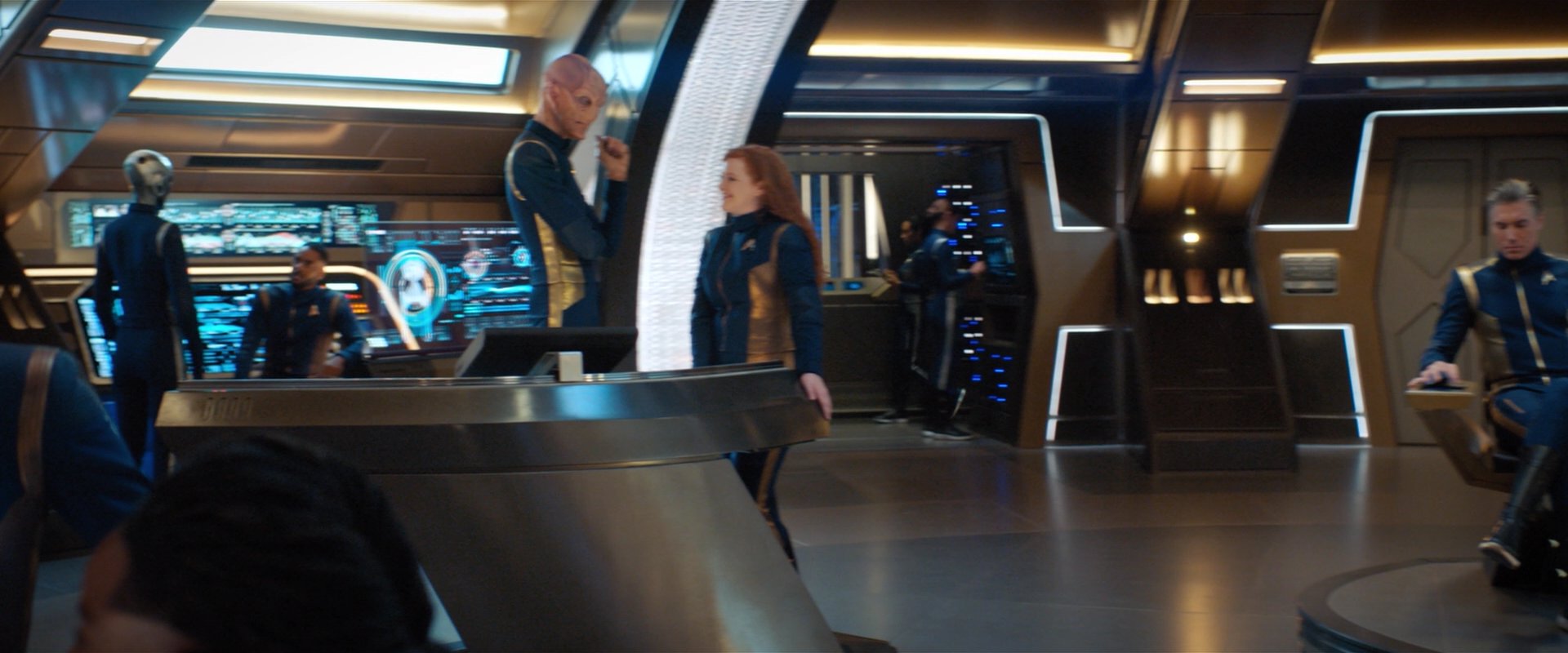 extant_StarTrekDiscovery_2x05-SaintsOfImperfection_06016.jpg