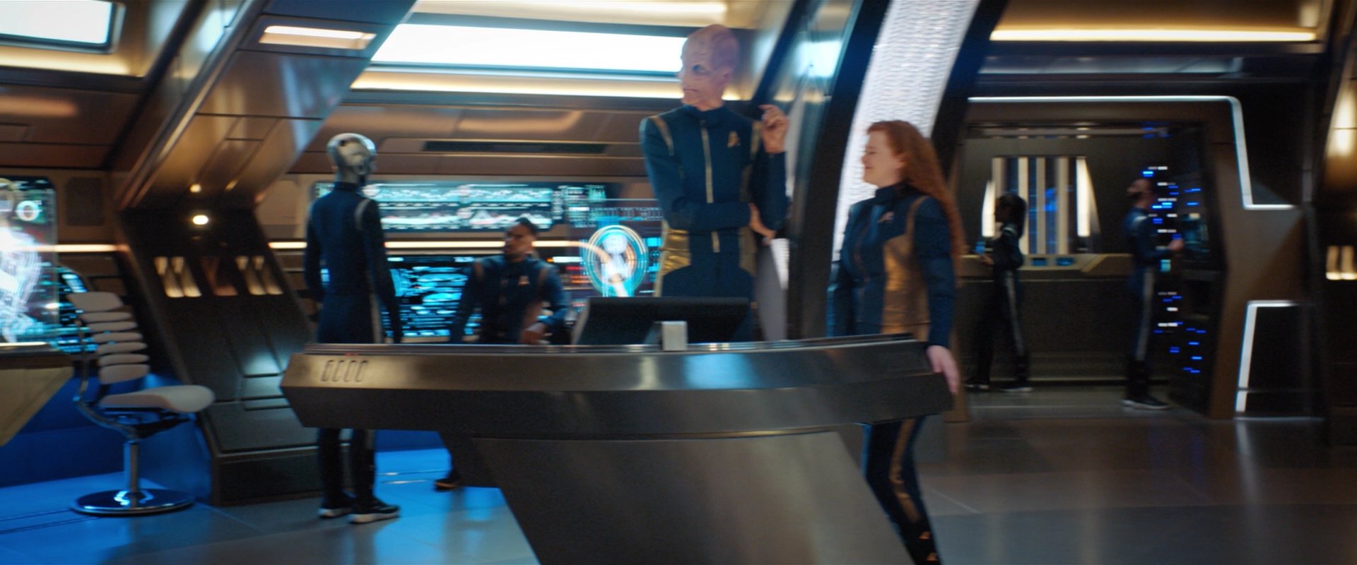 extant_StarTrekDiscovery_2x05-SaintsOfImperfection_06019.jpg