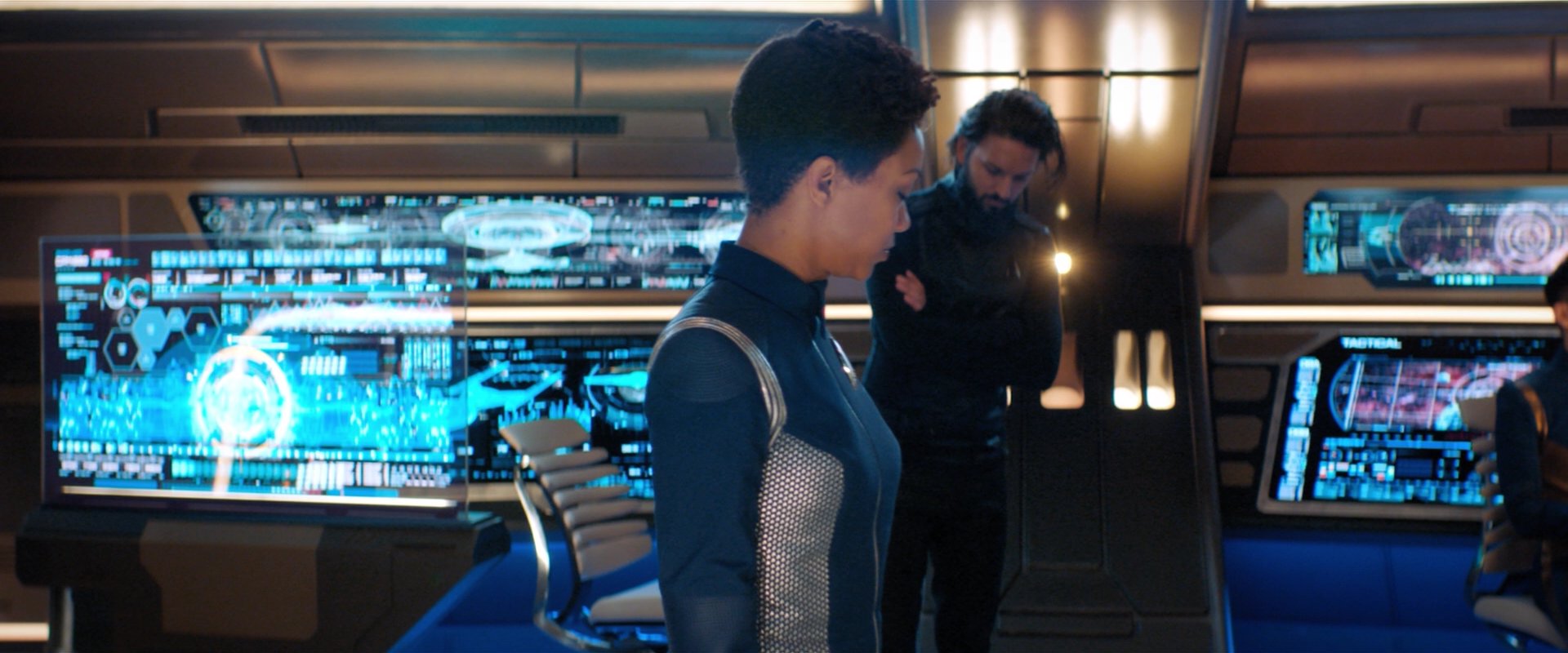 extant_StarTrekDiscovery_2x05-SaintsOfImperfection_06049.jpg