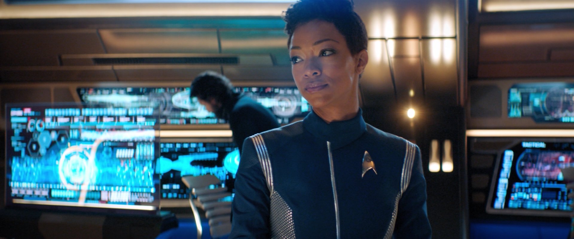 extant_StarTrekDiscovery_2x05-SaintsOfImperfection_06055.jpg