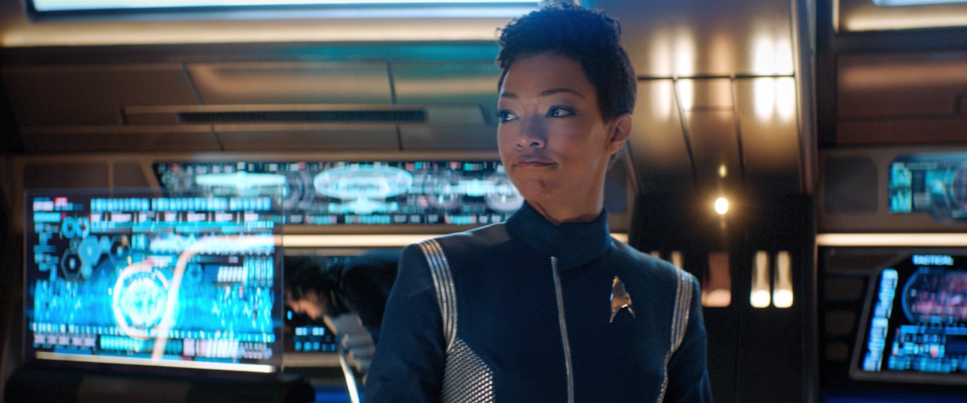 extant_StarTrekDiscovery_2x05-SaintsOfImperfection_06057.jpg