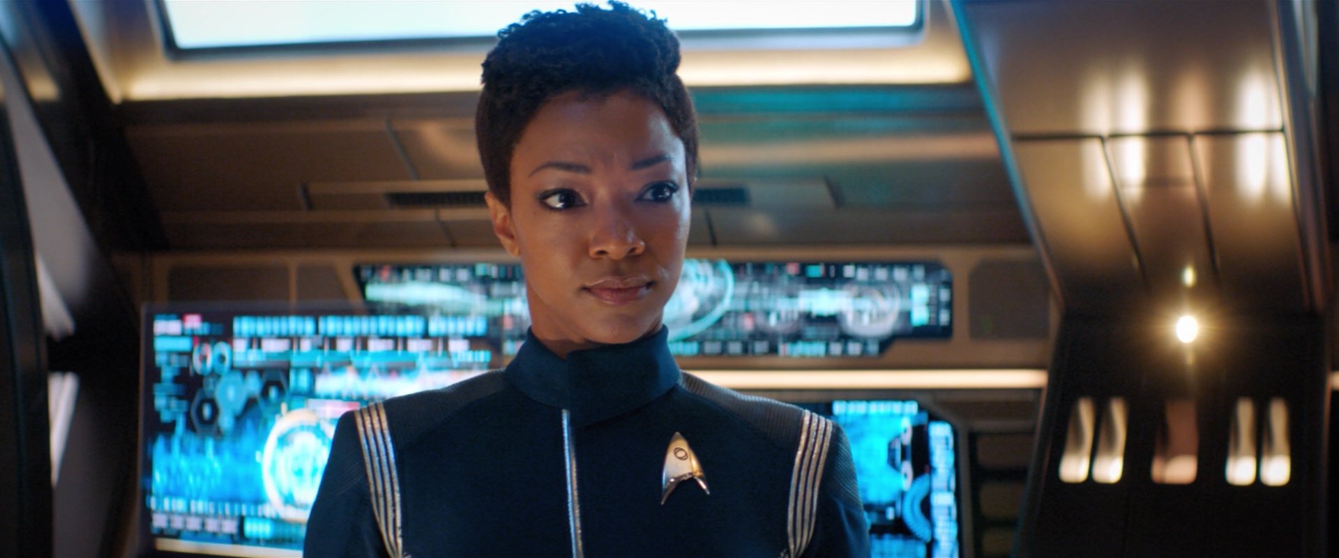 extant_StarTrekDiscovery_2x05-SaintsOfImperfection_06065.jpg