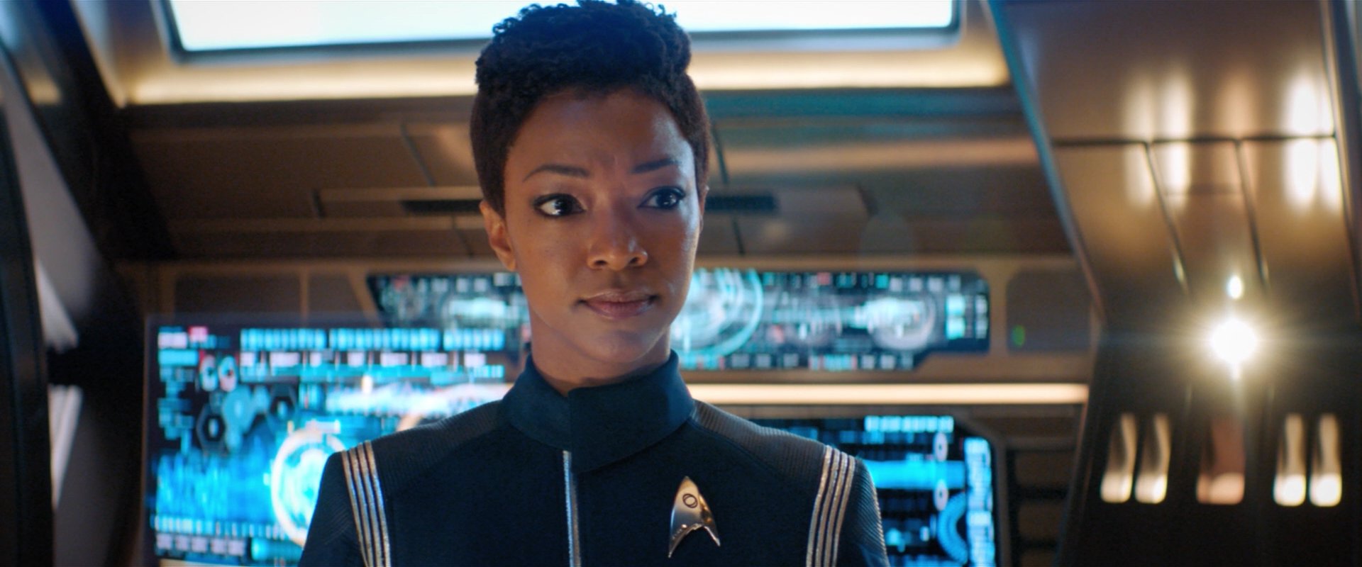 extant_StarTrekDiscovery_2x05-SaintsOfImperfection_06068.jpg