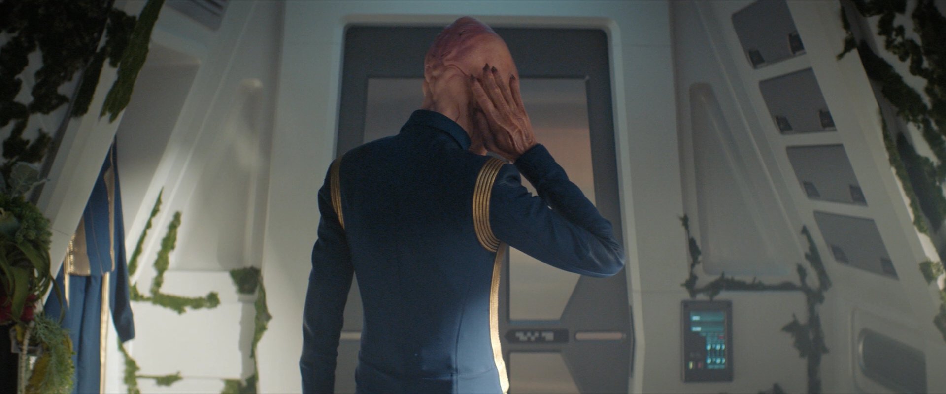 extant_StarTrekDiscovery_2x06-TheSoundsOfThunder_00225.jpg