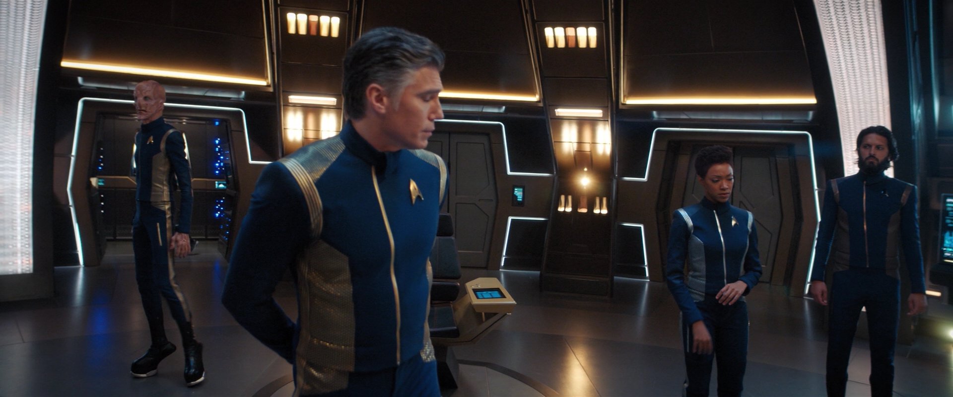 extant_StarTrekDiscovery_2x06-TheSoundsOfThunder_01376.jpg