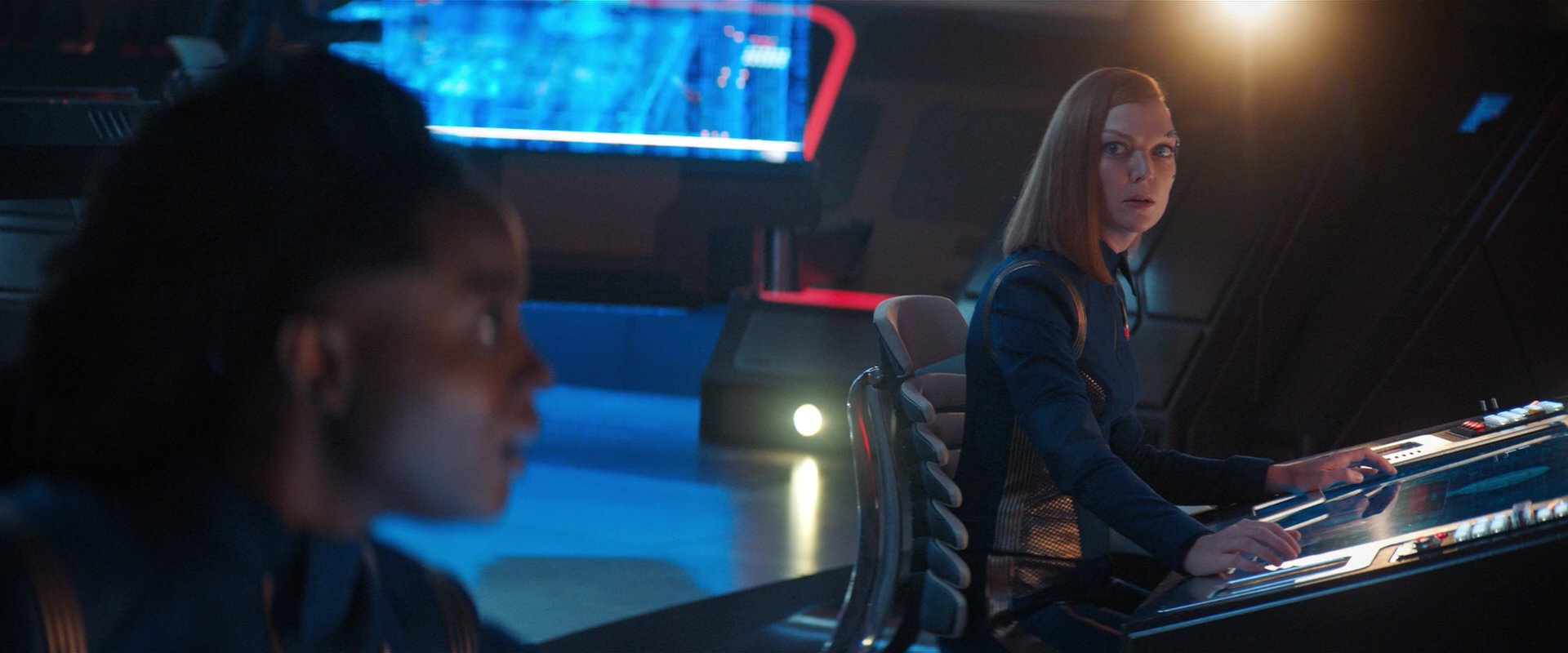 extant_StarTrekDiscovery_2x06-TheSoundsOfThunder_03322.jpg