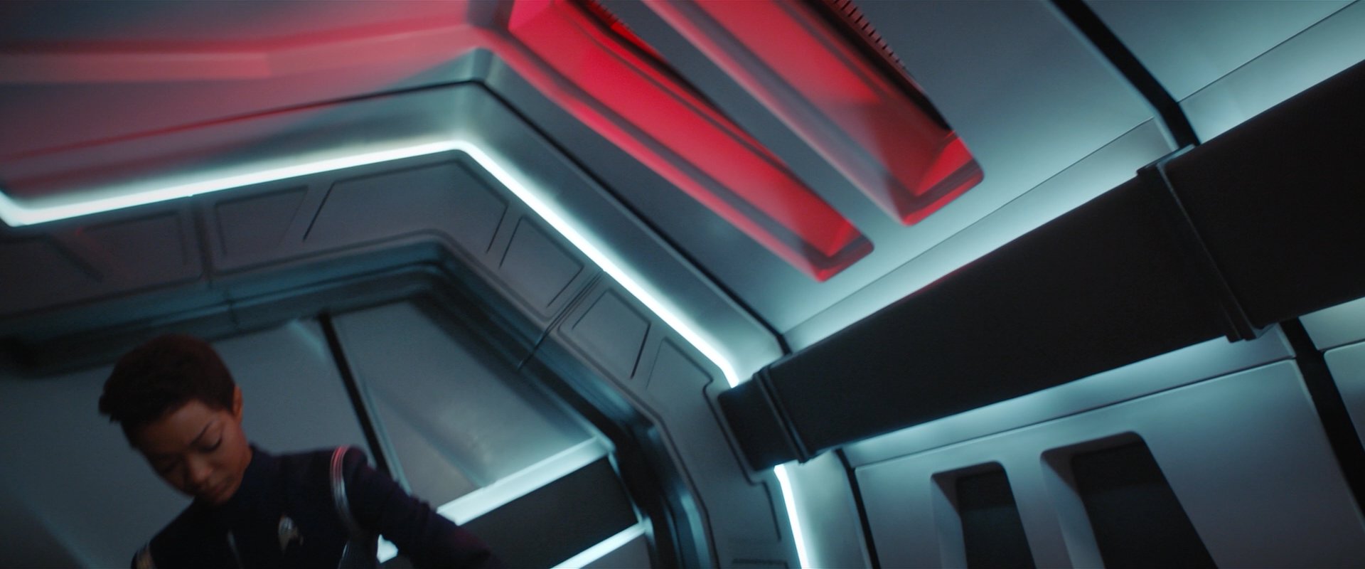 extant_StarTrekDiscovery_2x07-LightAndShadows_00092.jpg