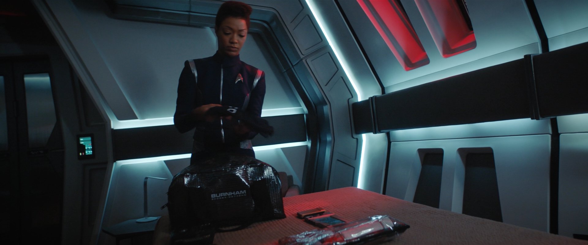 extant_StarTrekDiscovery_2x07-LightAndShadows_00096.jpg