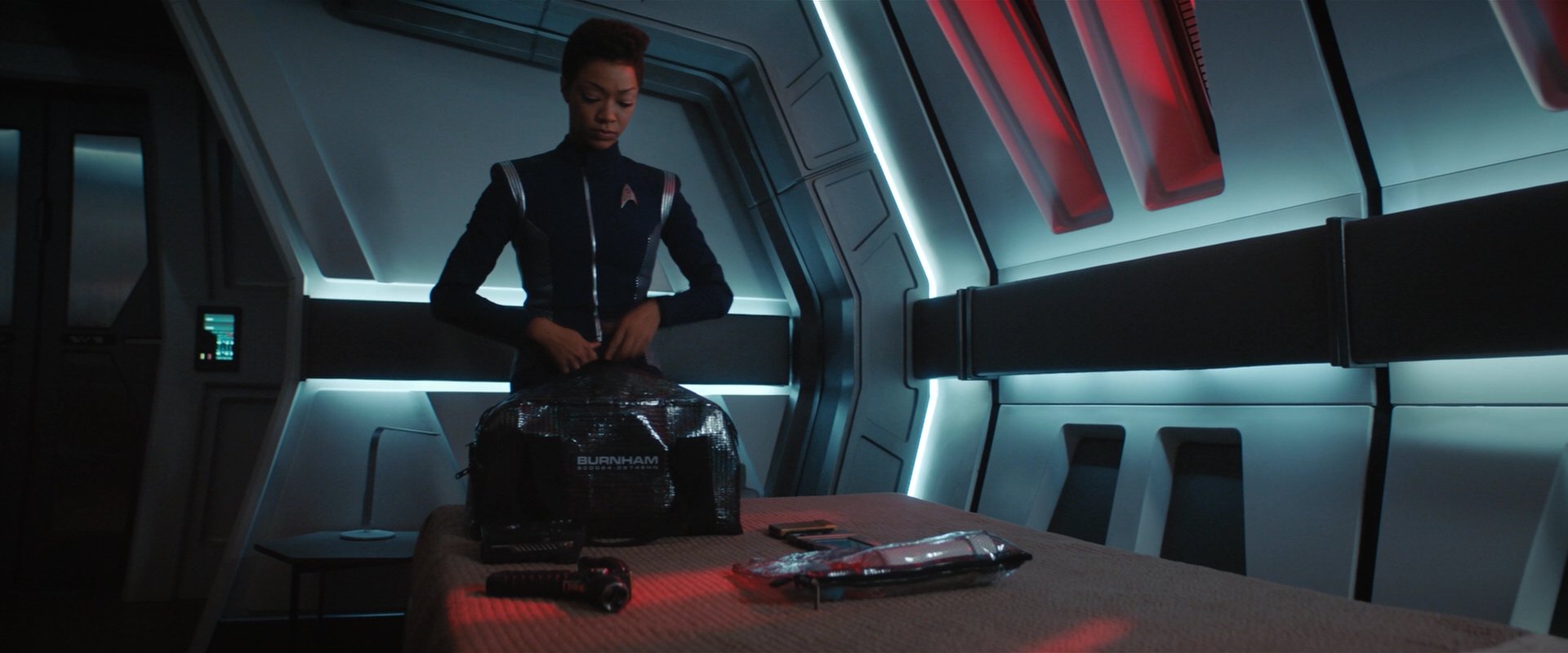extant_StarTrekDiscovery_2x07-LightAndShadows_00100.jpg