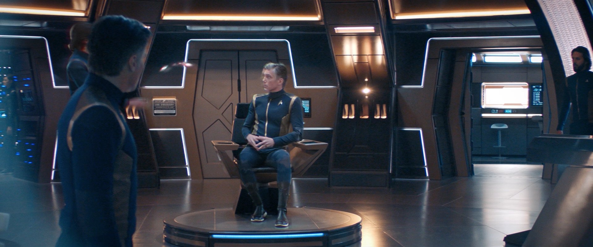 extant_StarTrekDiscovery_2x07-LightAndShadows_00455.jpg