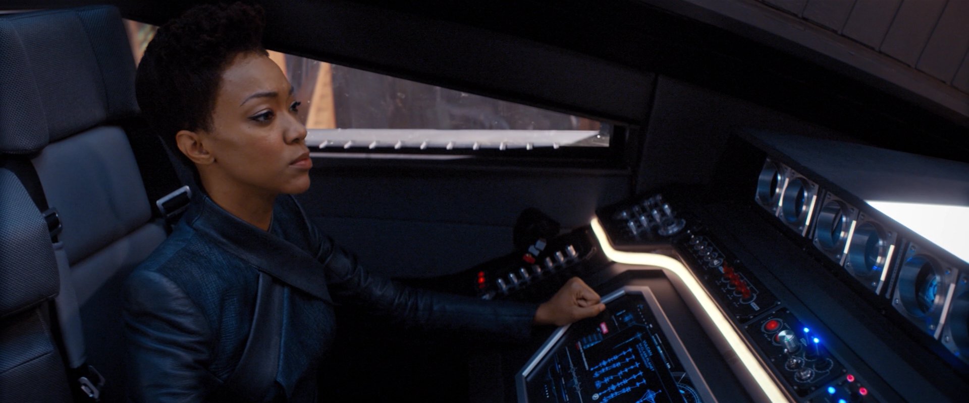 extant_StarTrekDiscovery_2x07-LightAndShadows_00822.jpg