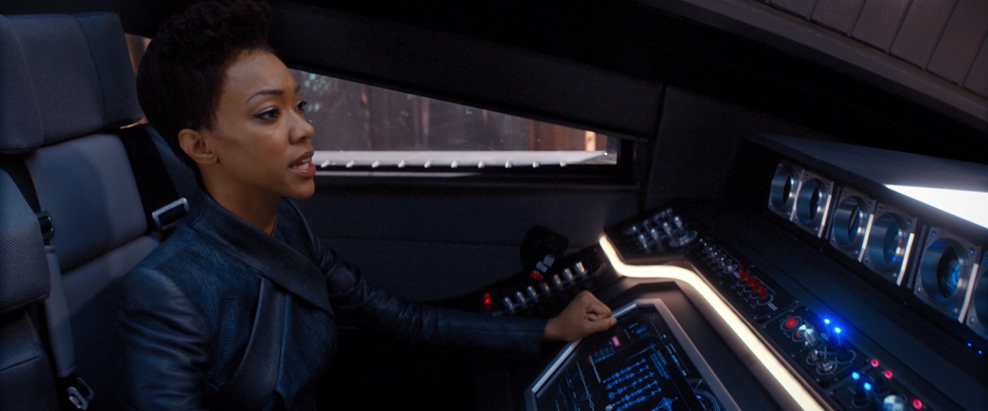 extant_StarTrekDiscovery_2x07-LightAndShadows_00823.jpg