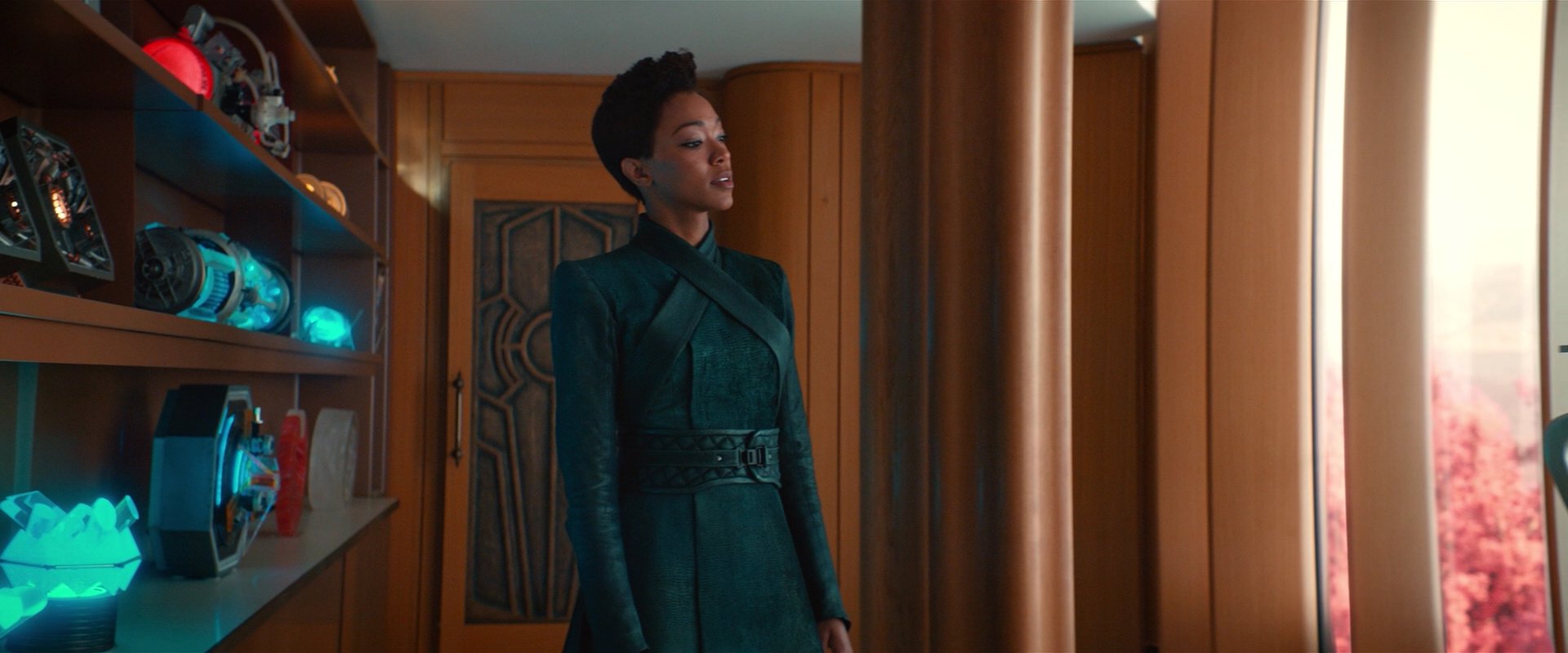 extant_StarTrekDiscovery_2x07-LightAndShadows_00926.jpg