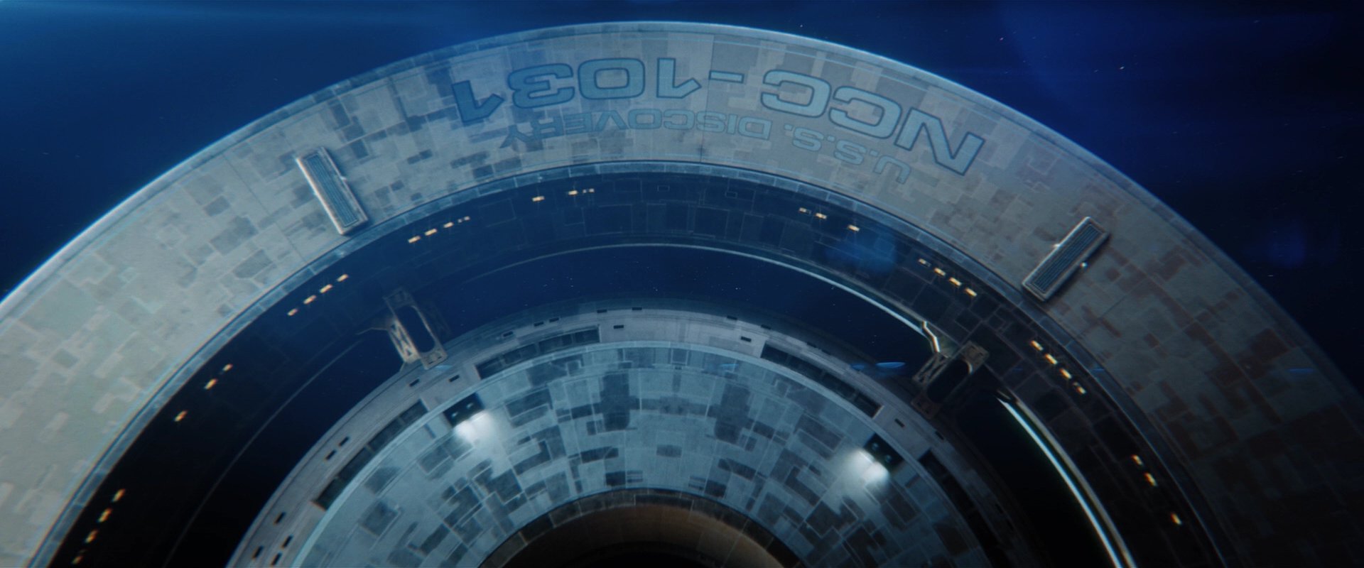 extant_StarTrekDiscovery_2x07-LightAndShadows_01228.jpg