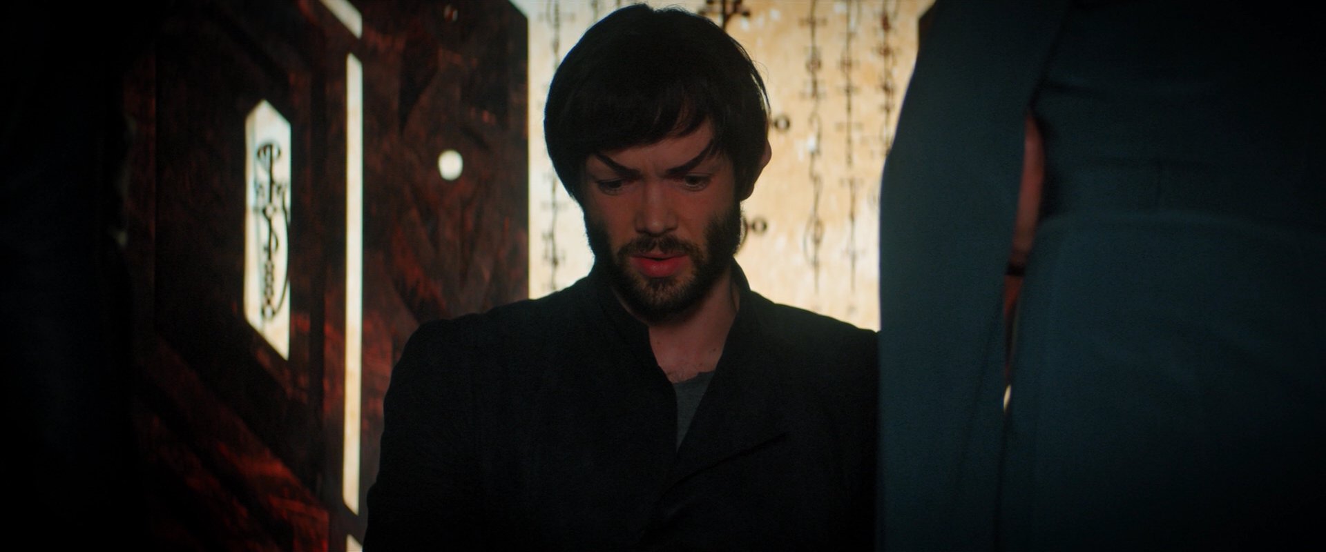extant_StarTrekDiscovery_2x07-LightAndShadows_01786.jpg