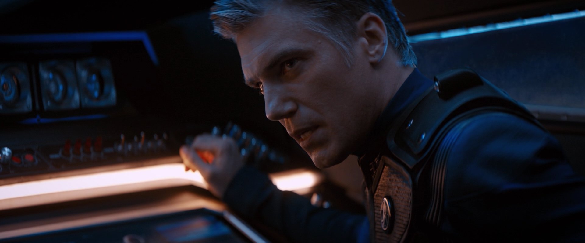 extant_StarTrekDiscovery_2x07-LightAndShadows_02080.jpg