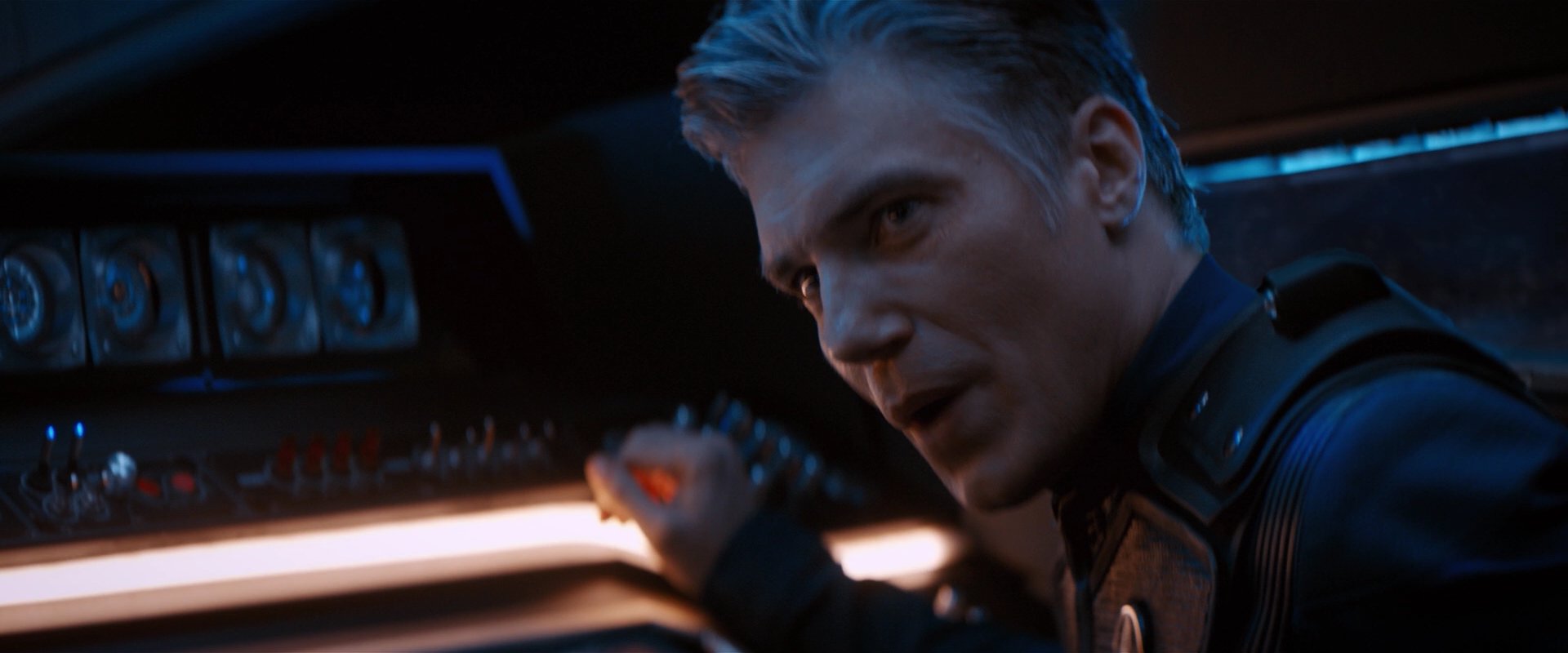 extant_StarTrekDiscovery_2x07-LightAndShadows_02086.jpg