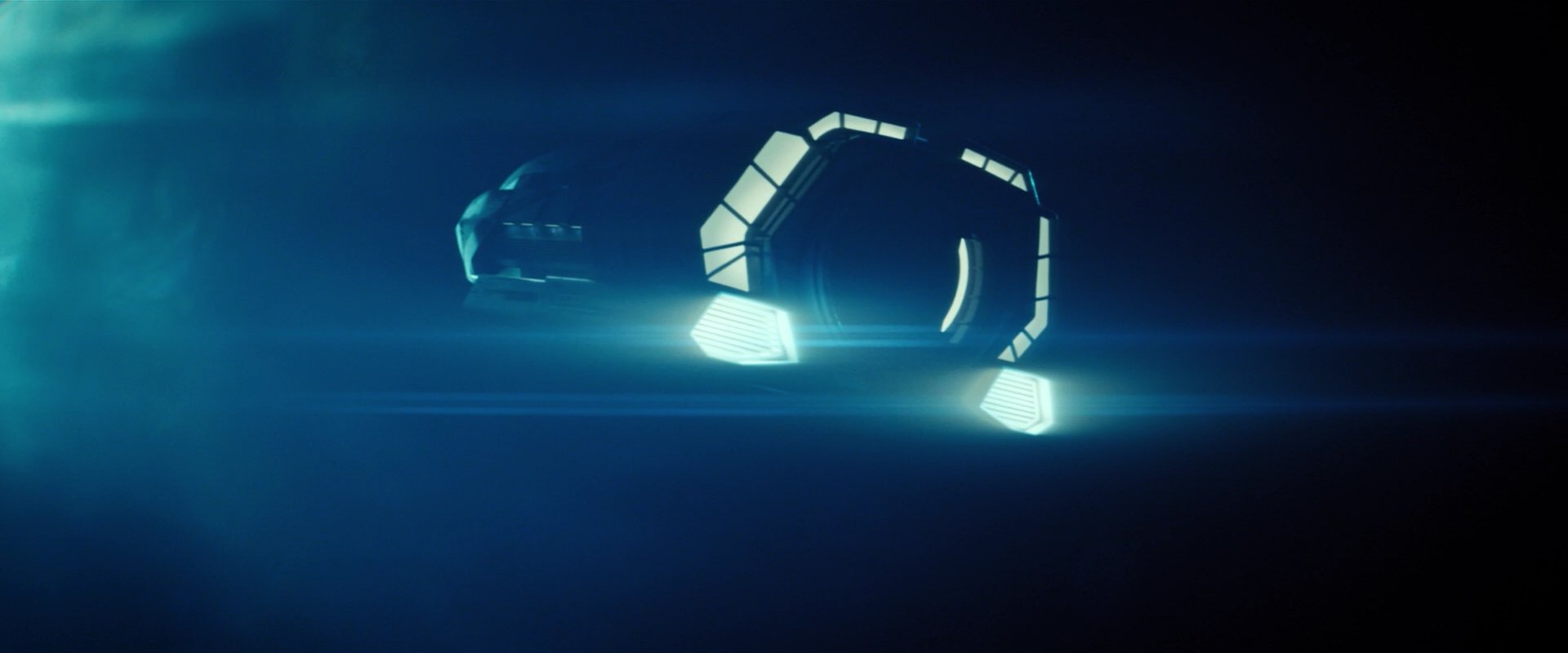 extant_StarTrekDiscovery_2x07-LightAndShadows_02104.jpg