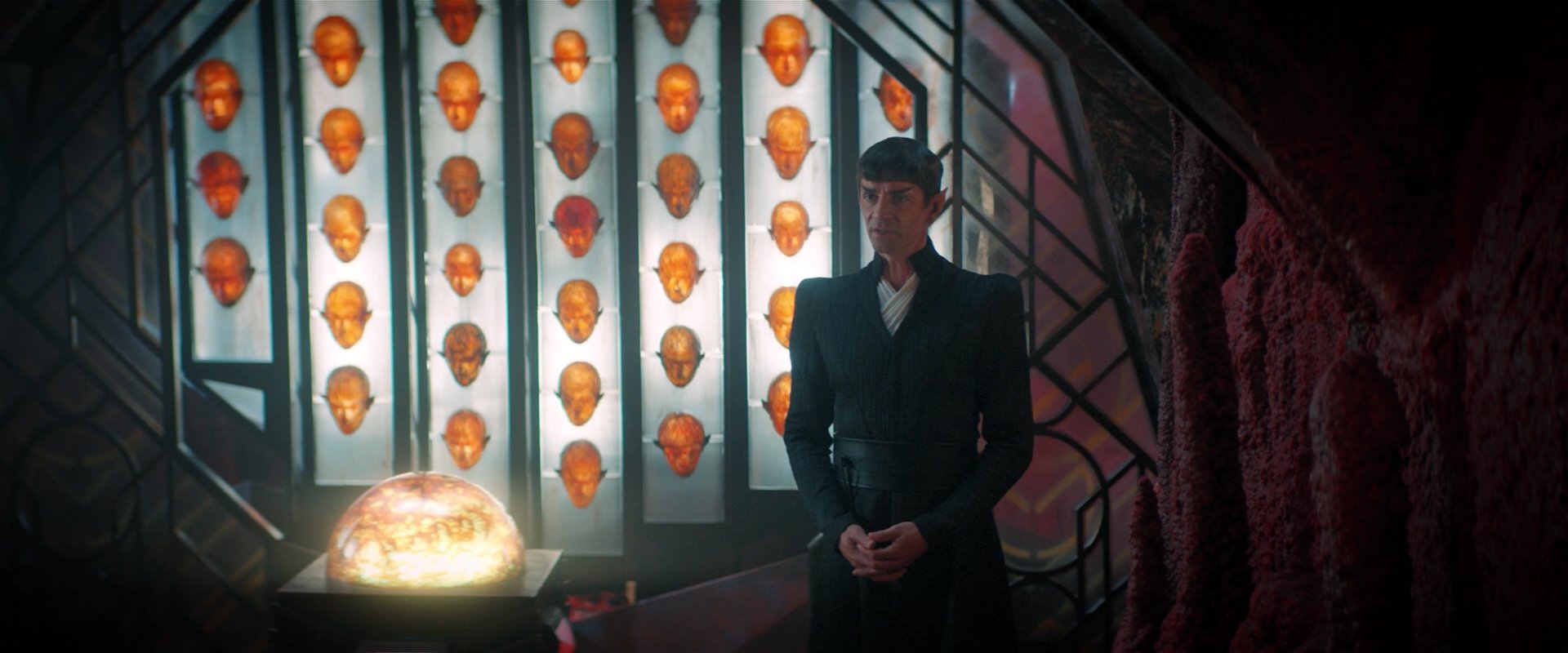 extant_StarTrekDiscovery_2x07-LightAndShadows_02193.jpg