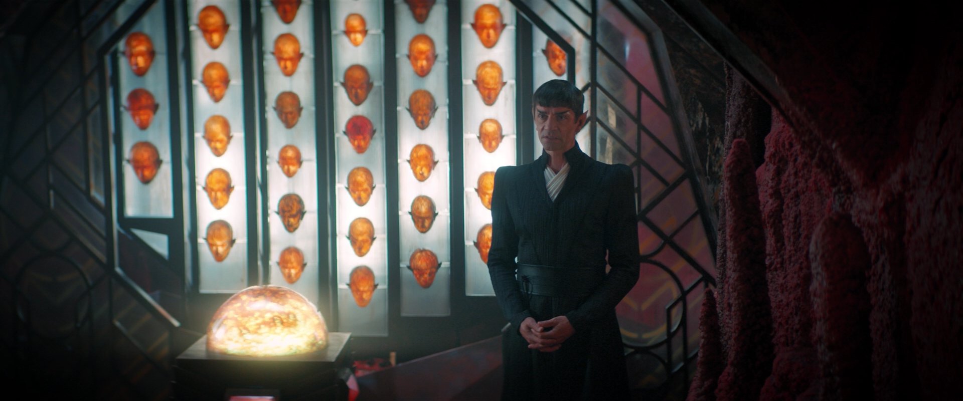 extant_StarTrekDiscovery_2x07-LightAndShadows_02198.jpg