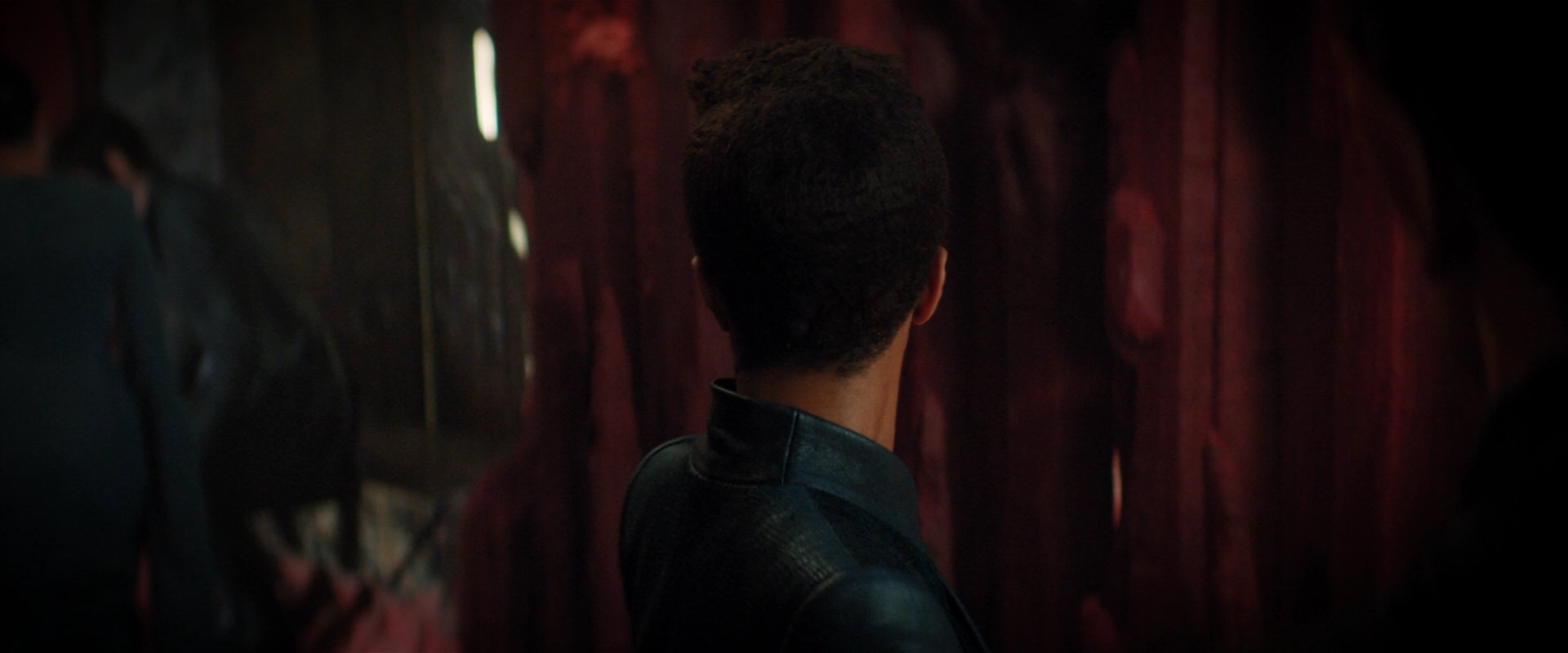 extant_StarTrekDiscovery_2x07-LightAndShadows_02508.jpg