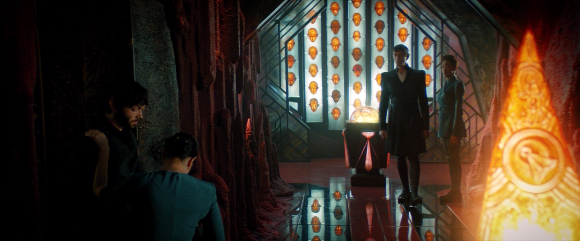extant_StarTrekDiscovery_2x07-LightAndShadows_02541.jpg