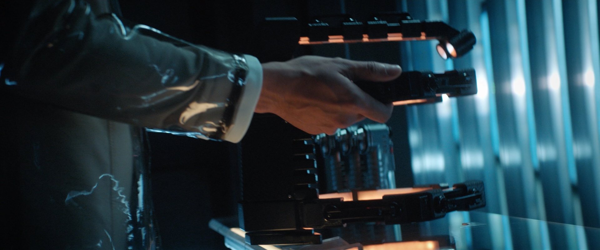 extant_StarTrekDiscovery_2x07-LightAndShadows_02841.jpg