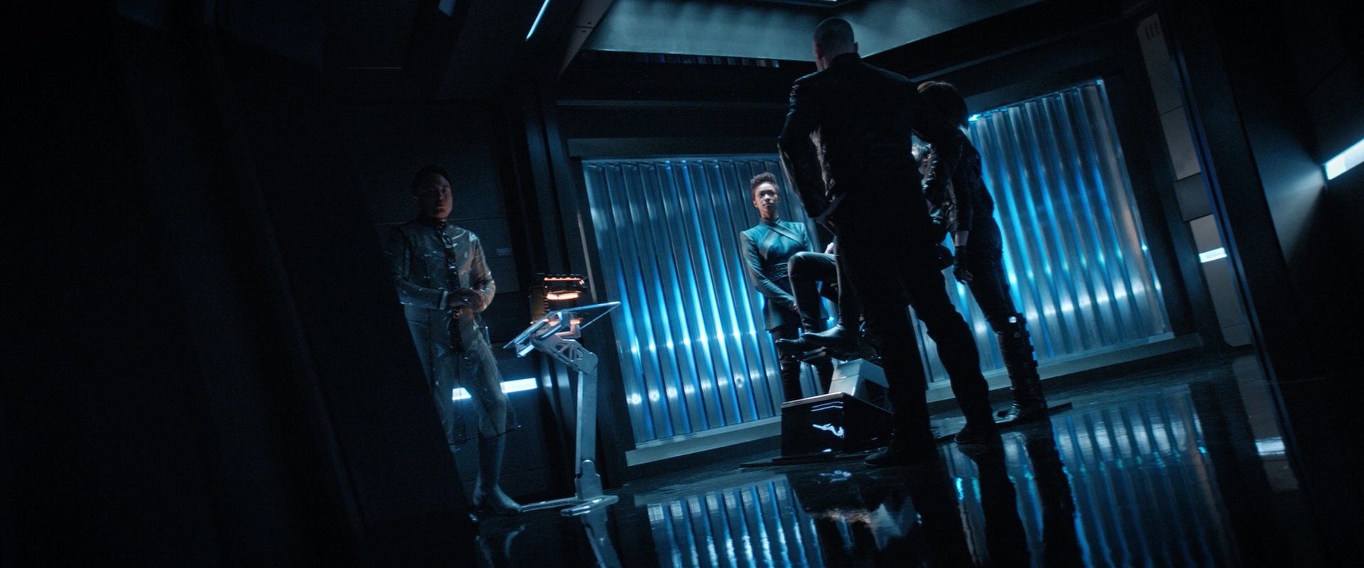 extant_StarTrekDiscovery_2x07-LightAndShadows_02869.jpg