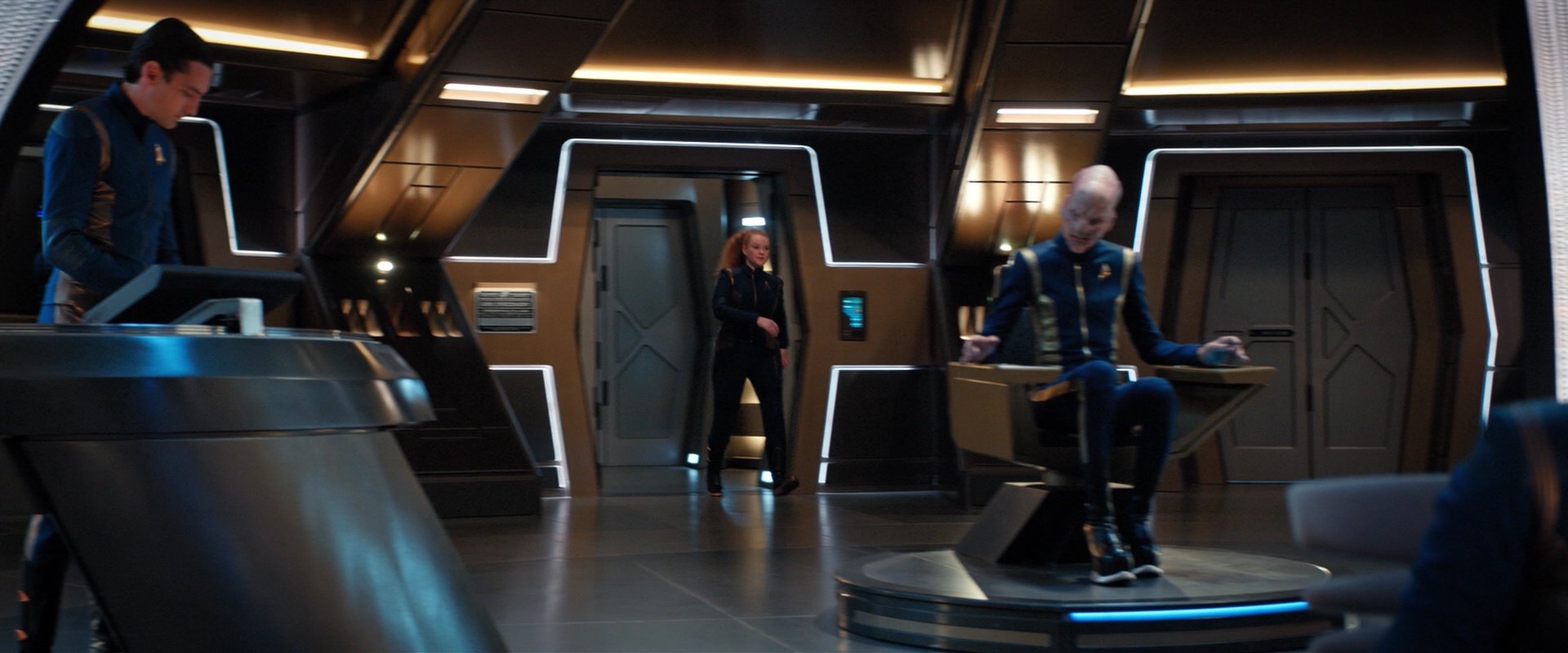extant_StarTrekDiscovery_2x07-LightAndShadows_03591.jpg