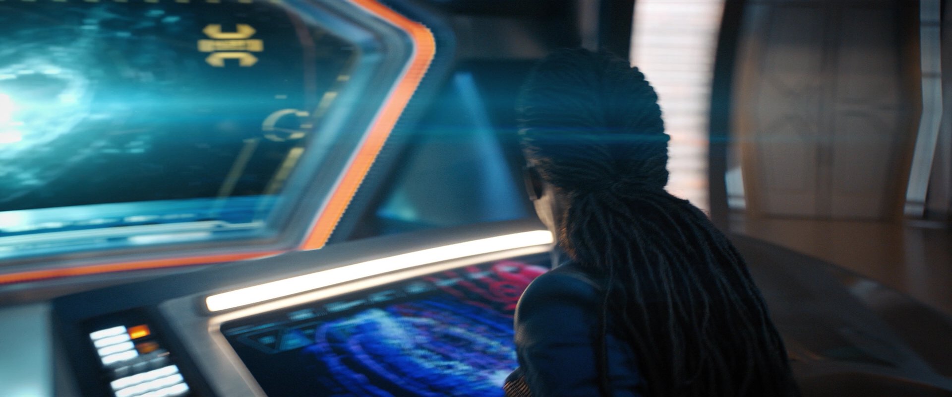 extant_StarTrekDiscovery_2x07-LightAndShadows_03925.jpg
