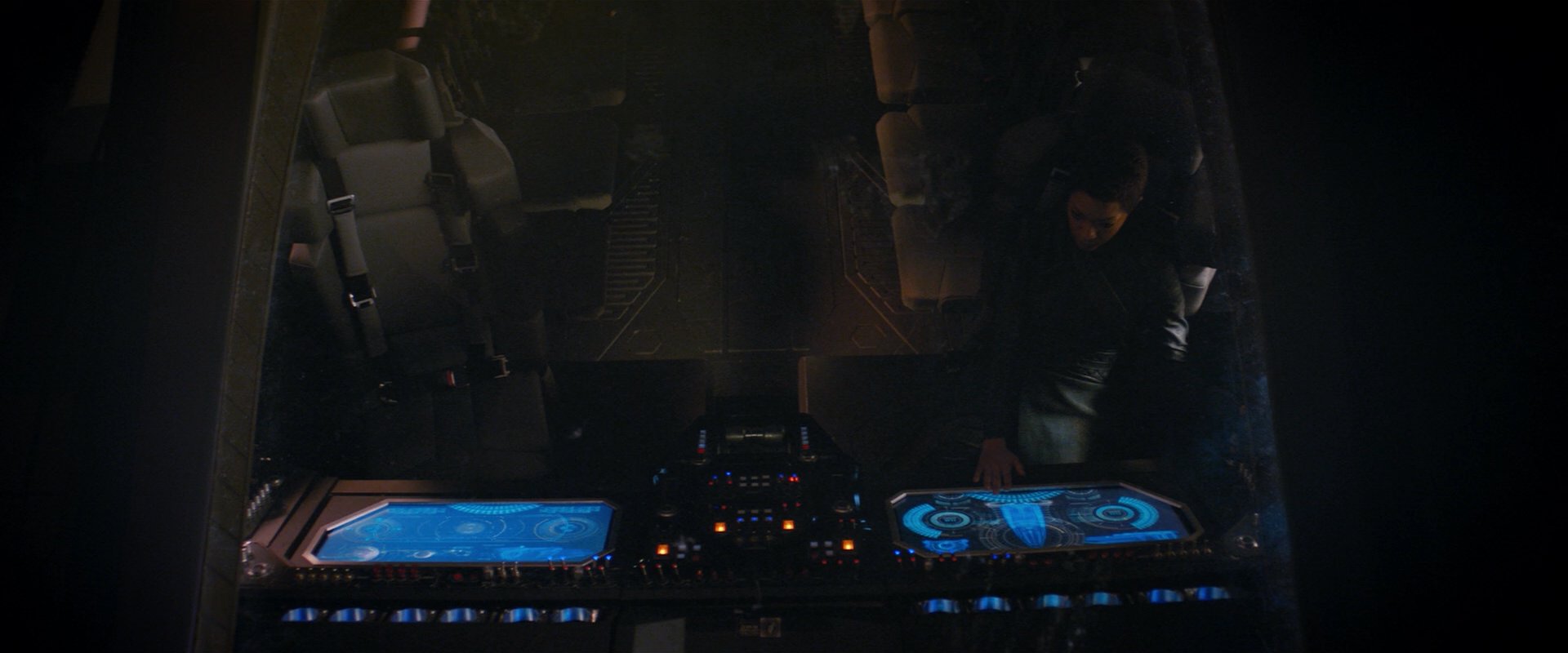extant_StarTrekDiscovery_2x07-LightAndShadows_04419.jpg
