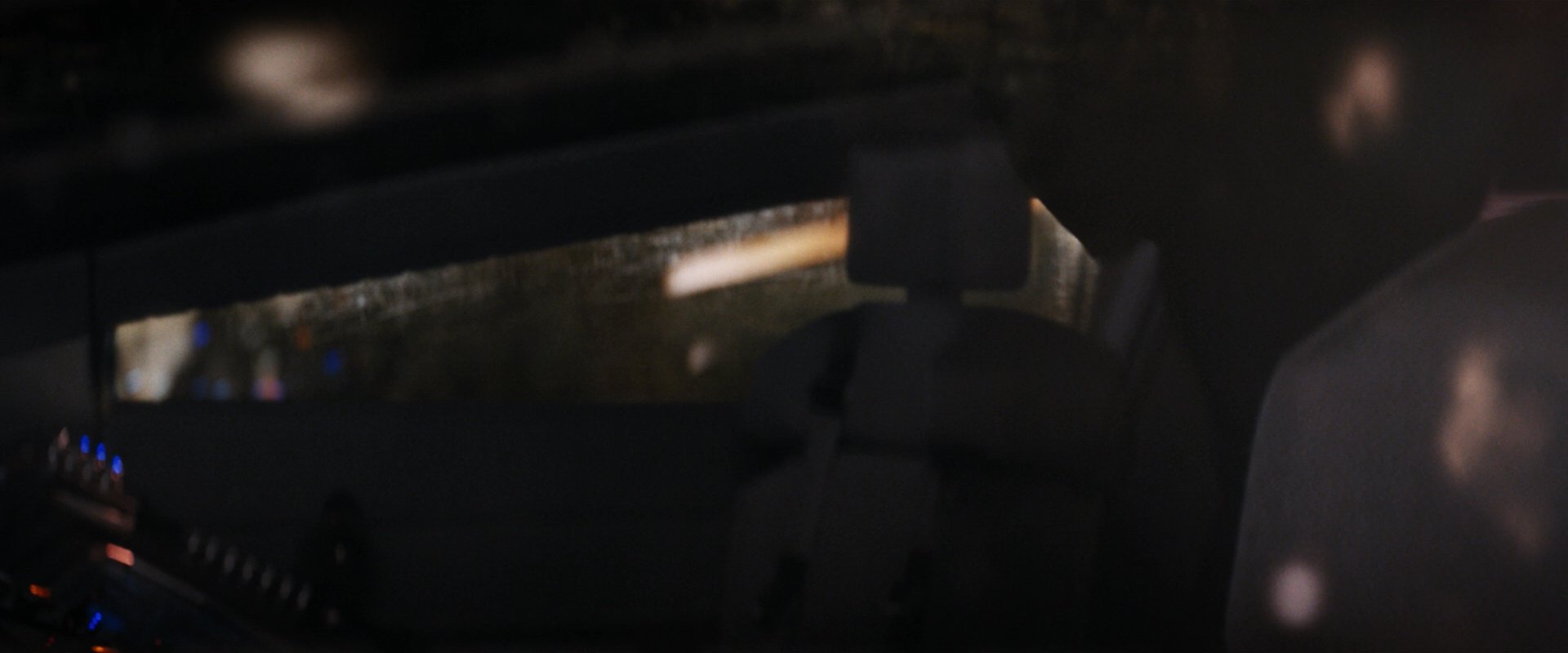 extant_StarTrekDiscovery_2x07-LightAndShadows_04562.jpg