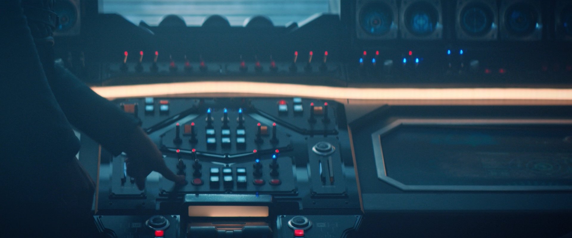 extant_StarTrekDiscovery_2x08-IfMemoryServes_01371.jpg