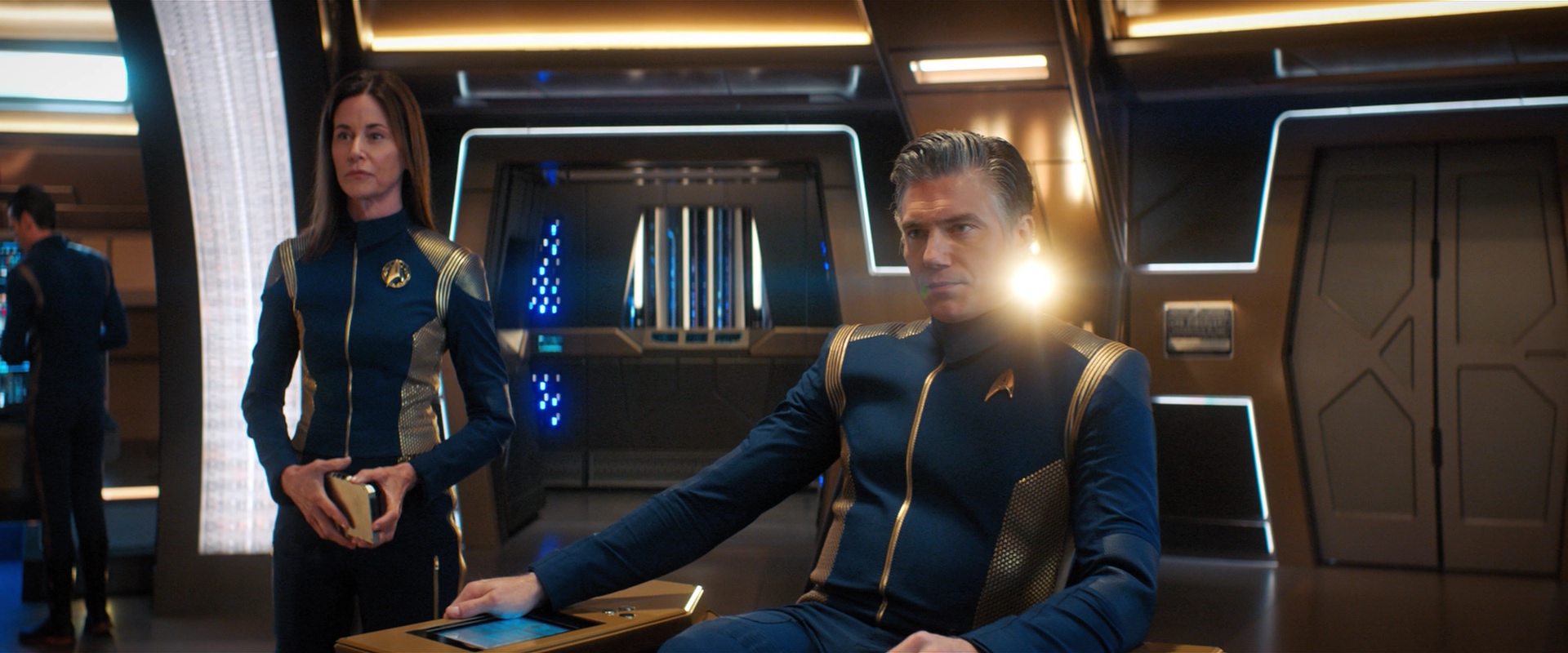 extant_StarTrekDiscovery_2x09-ProjectDaedalus_01006.jpg