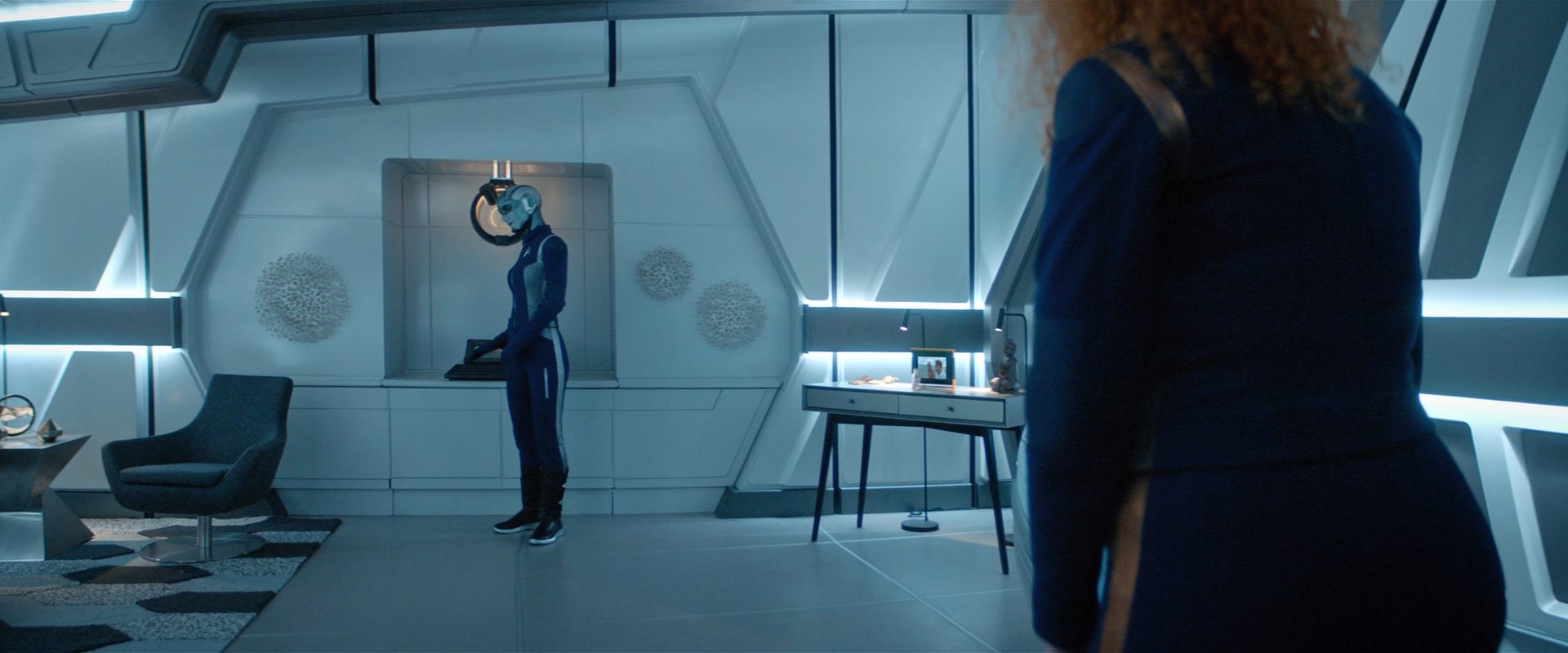 extant_StarTrekDiscovery_2x09-ProjectDaedalus_01414.jpg