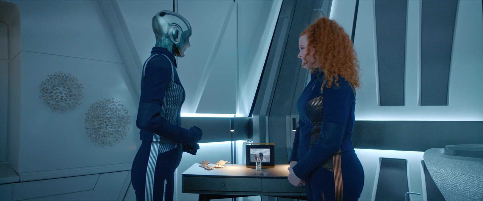 extant_StarTrekDiscovery_2x09-ProjectDaedalus_01538.jpg