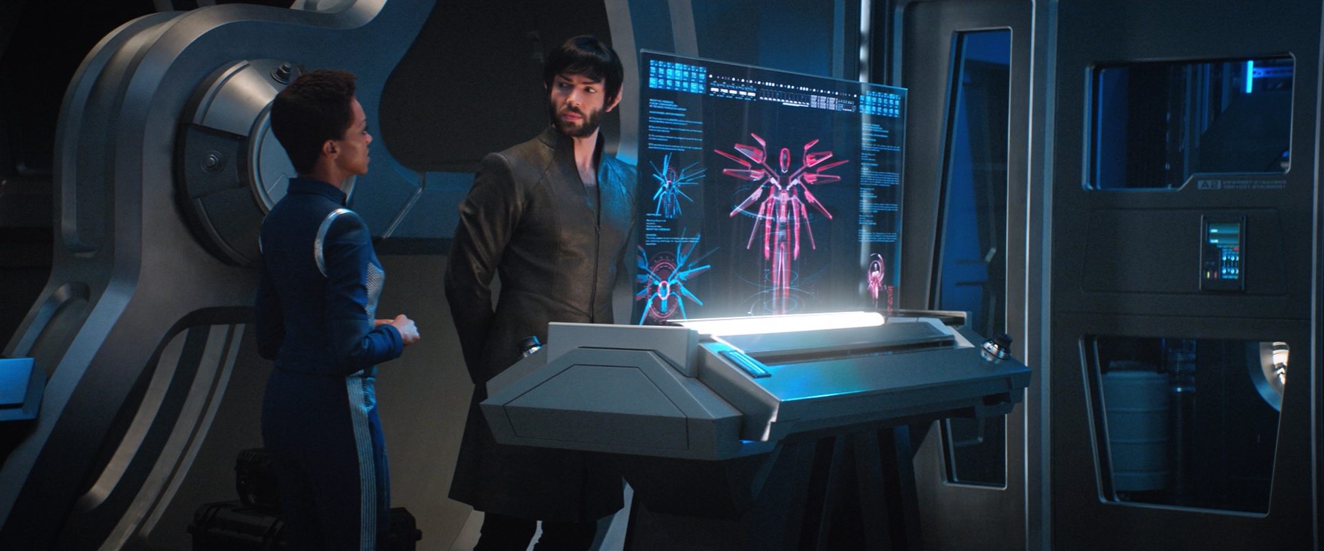 extant_StarTrekDiscovery_2x09-ProjectDaedalus_01651.jpg