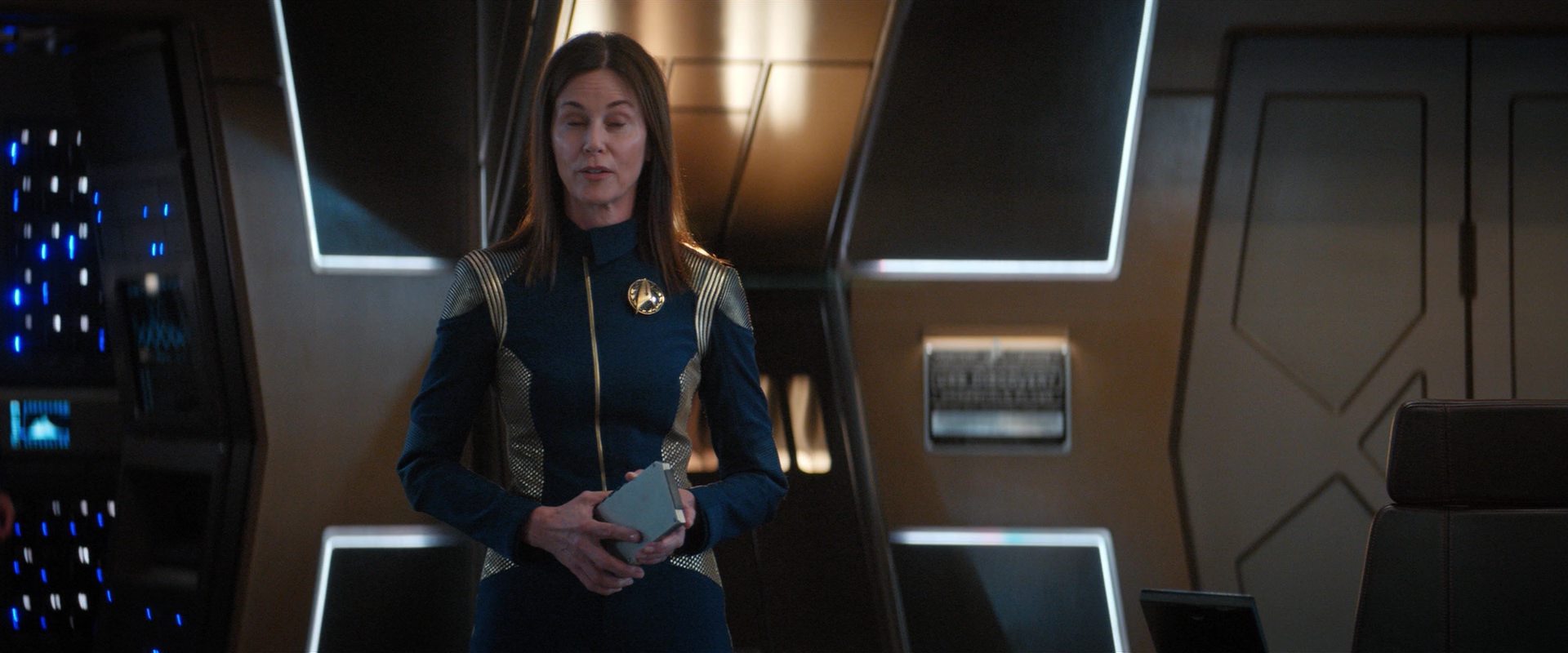 extant_StarTrekDiscovery_2x09-ProjectDaedalus_01917.jpg