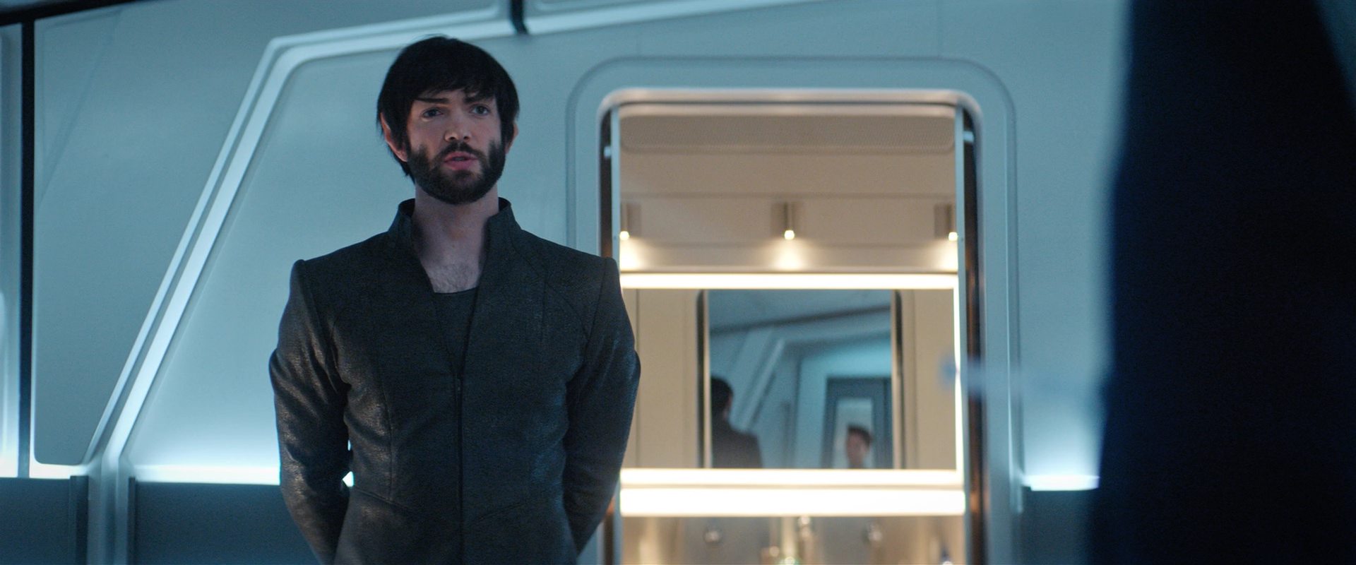 extant_StarTrekDiscovery_2x09-ProjectDaedalus_02103.jpg
