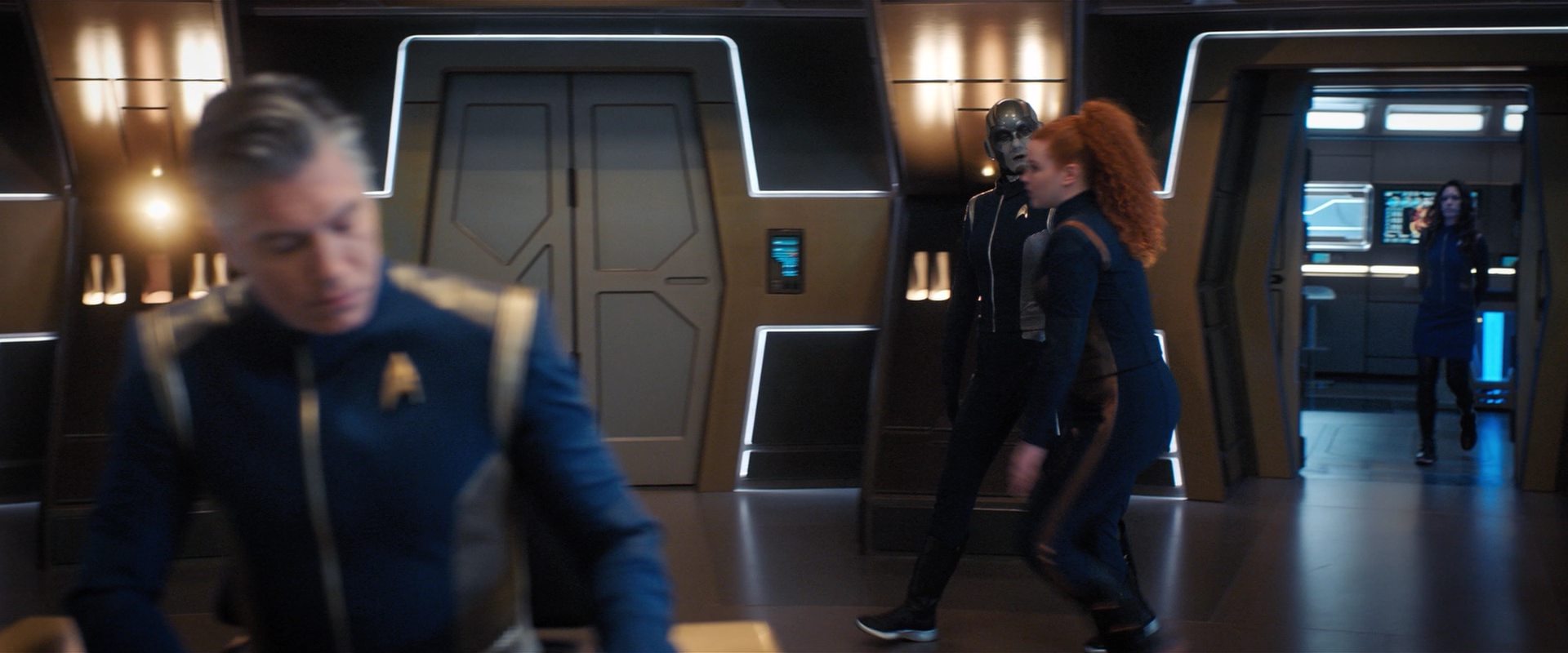 extant_StarTrekDiscovery_2x09-ProjectDaedalus_02345.jpg