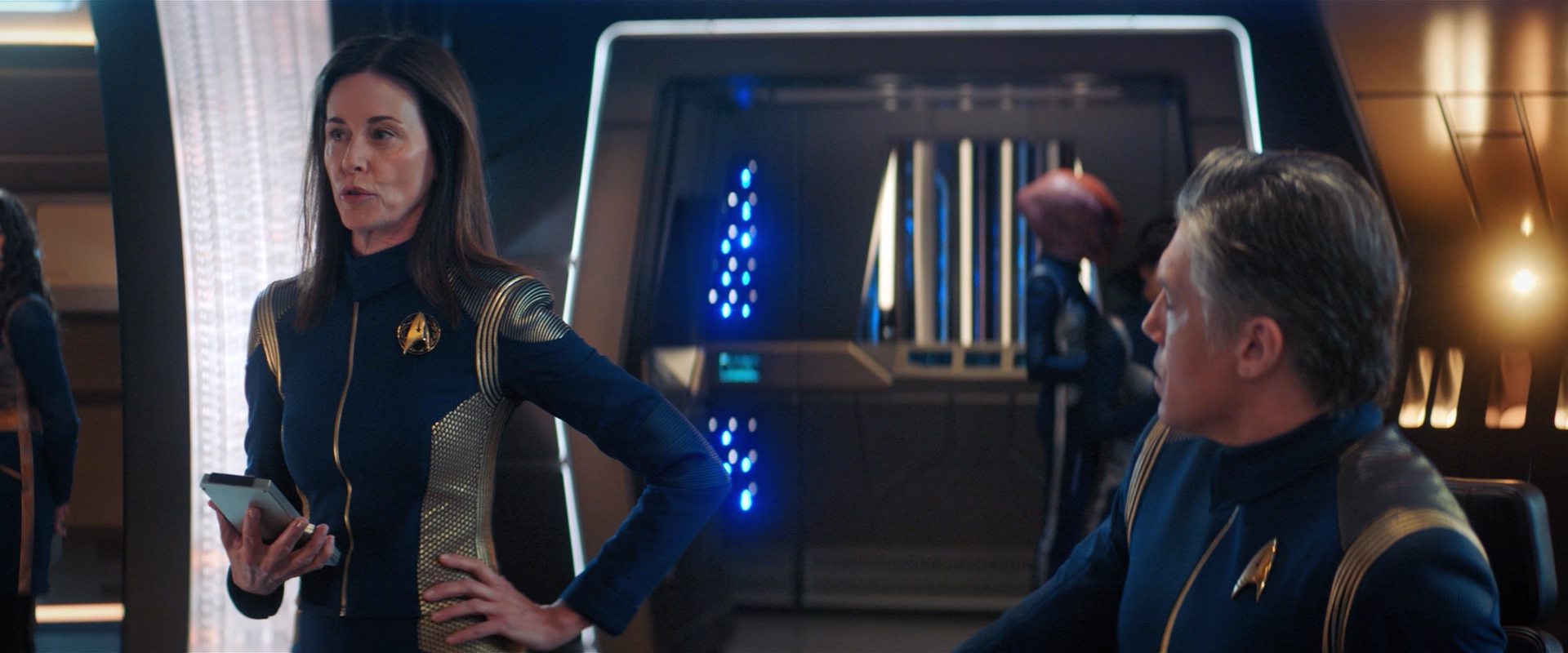 extant_StarTrekDiscovery_2x09-ProjectDaedalus_02456.jpg
