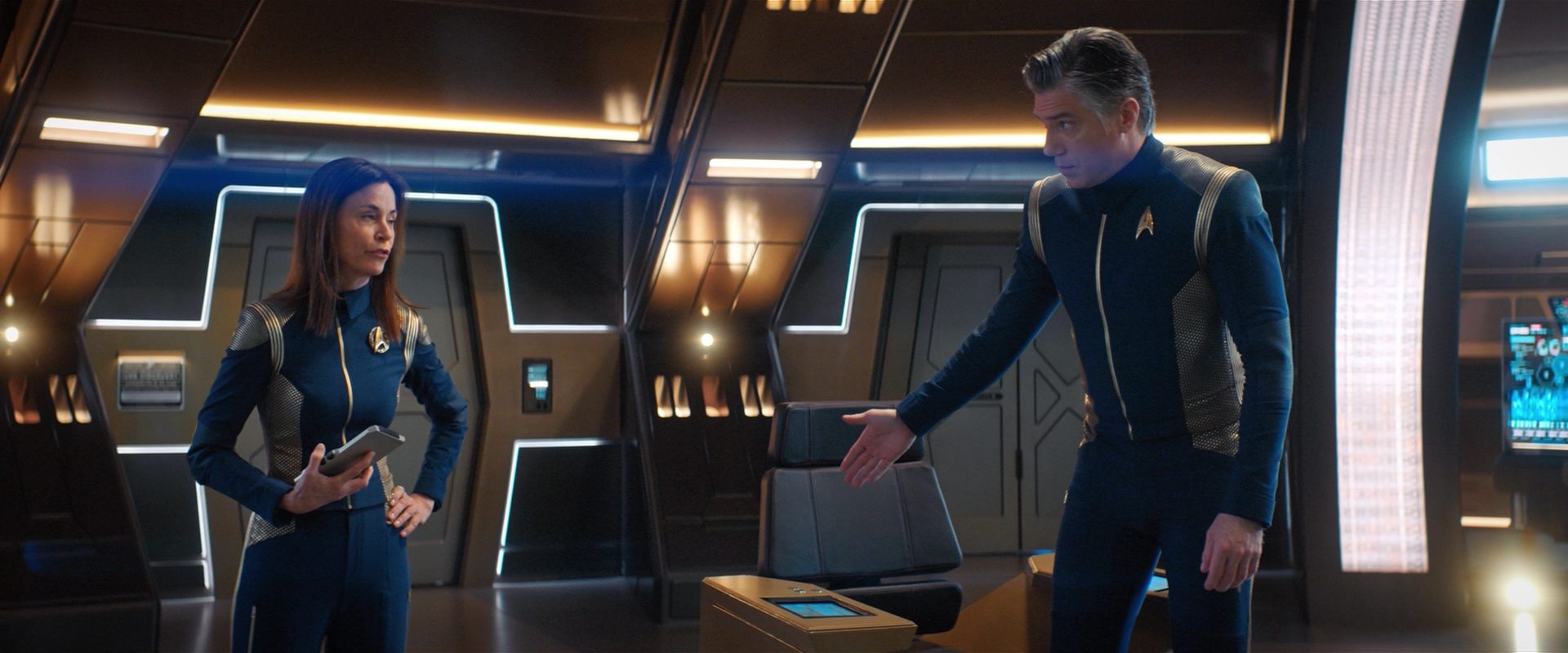 extant_StarTrekDiscovery_2x09-ProjectDaedalus_02473.jpg