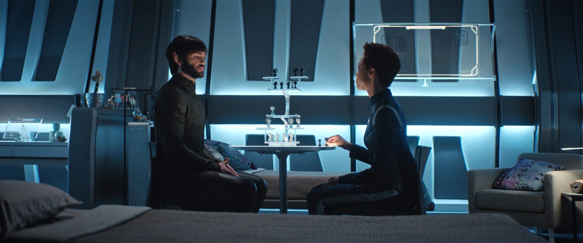 extant_StarTrekDiscovery_2x09-ProjectDaedalus_02602.jpg