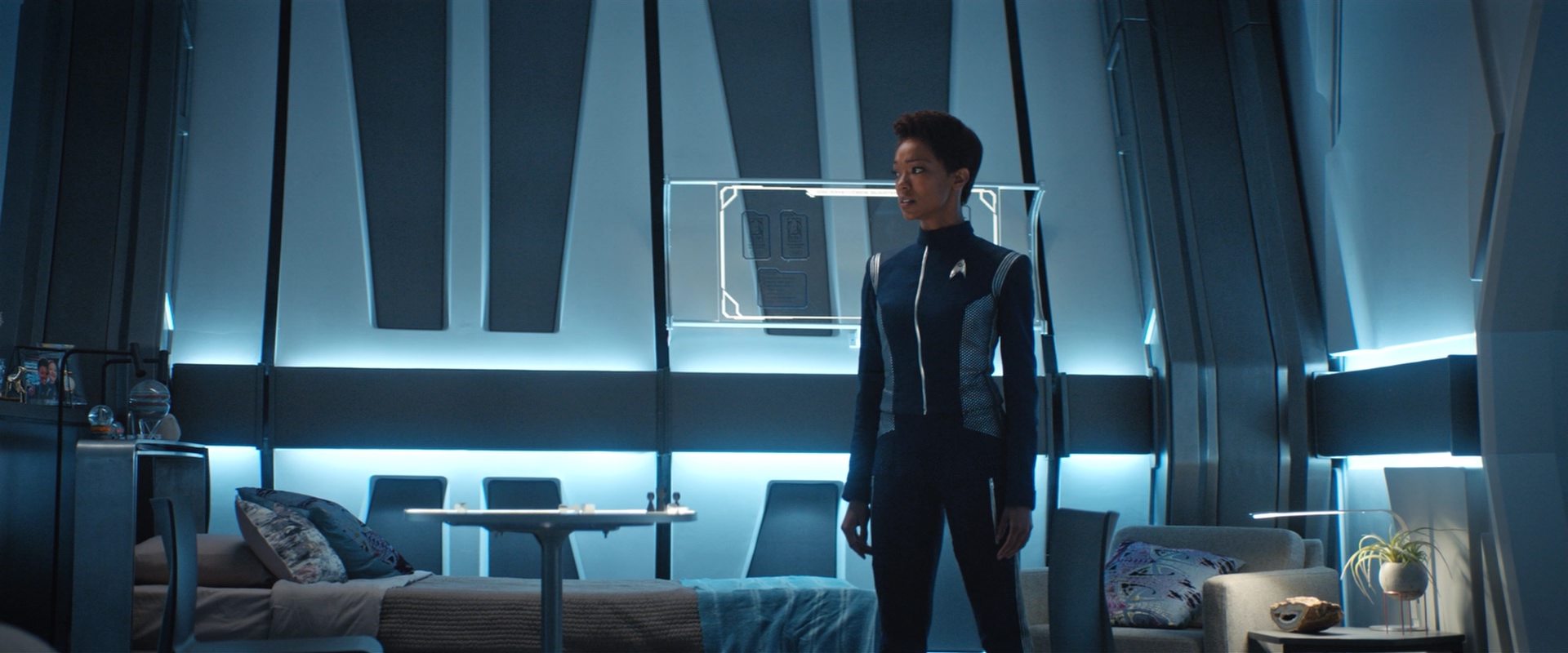 extant_StarTrekDiscovery_2x09-ProjectDaedalus_03056.jpg