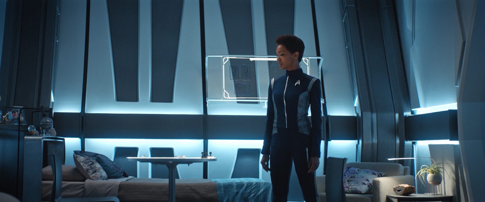 extant_StarTrekDiscovery_2x09-ProjectDaedalus_03057.jpg