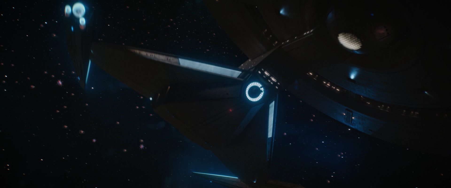 extant_StarTrekDiscovery_2x09-ProjectDaedalus_03545.jpg