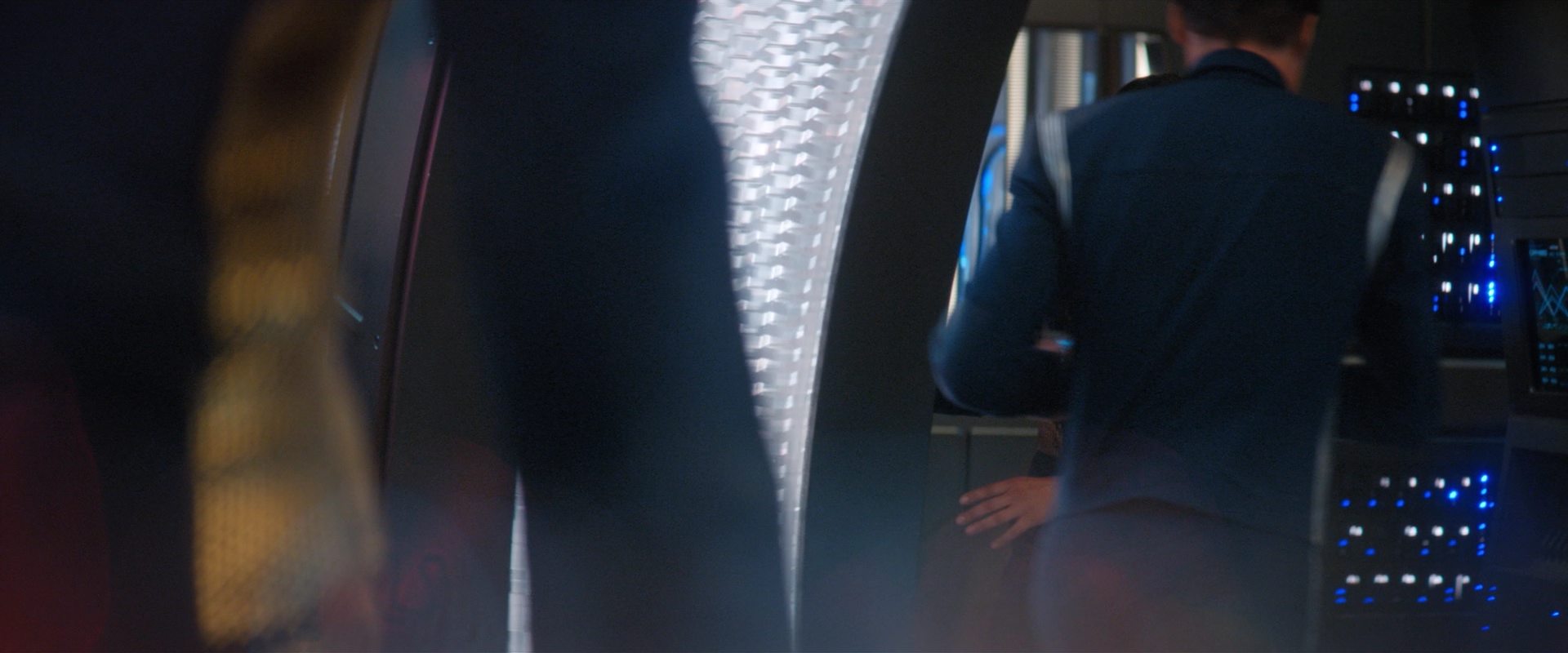 extant_StarTrekDiscovery_2x09-ProjectDaedalus_03572.jpg